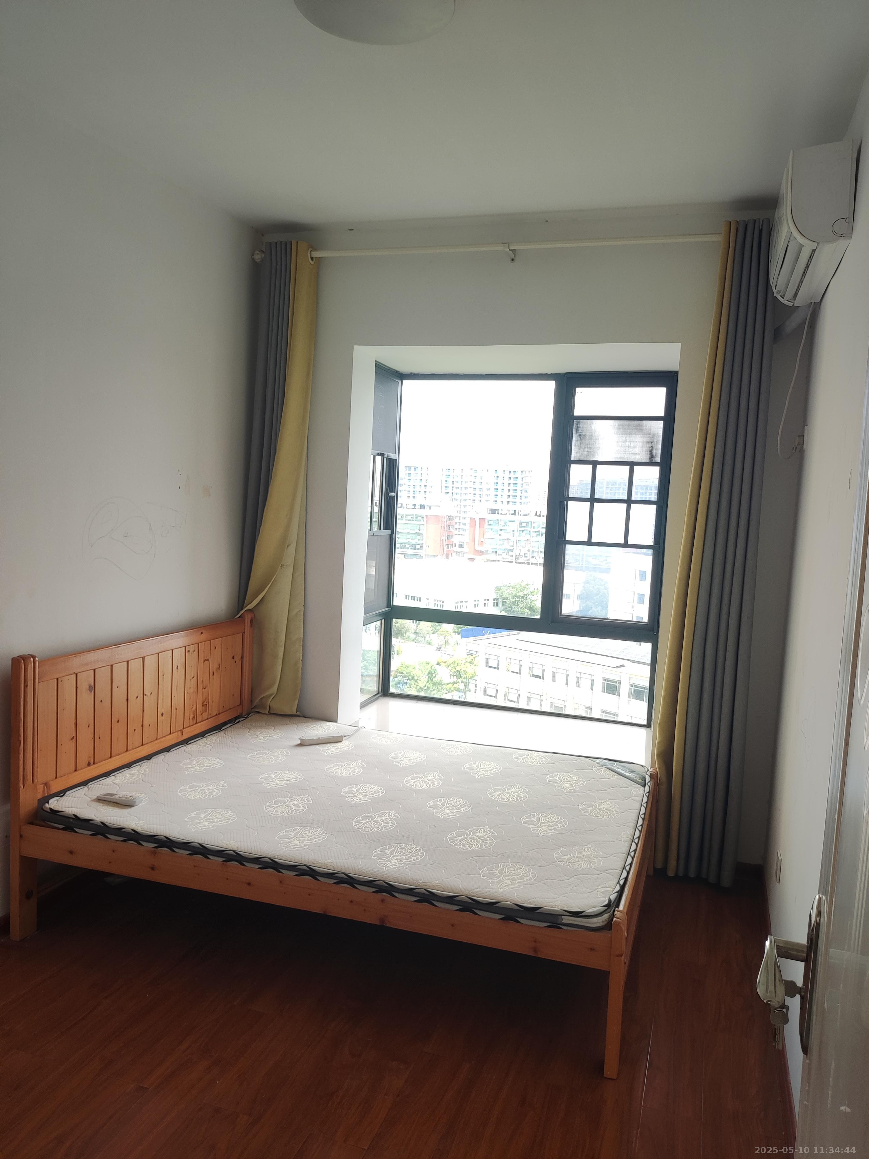 卢浮原著 3室2厅2卫 2300.0元/月 卢浮原著 3室2厅2卫 2300.0元/月室内图