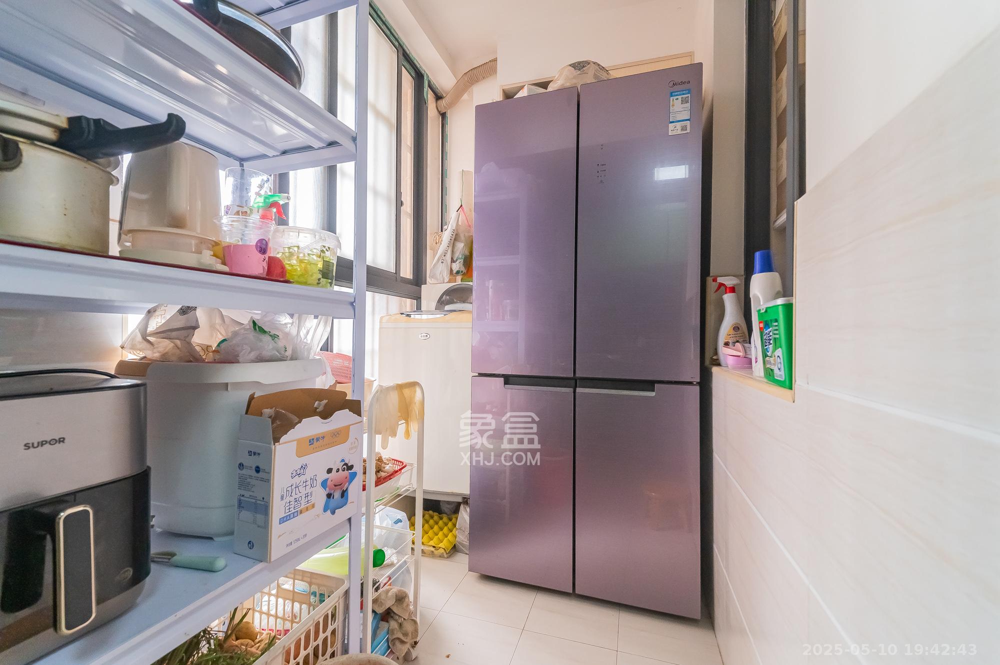 深业睿城  2室2厅1卫   61.80万厨房
