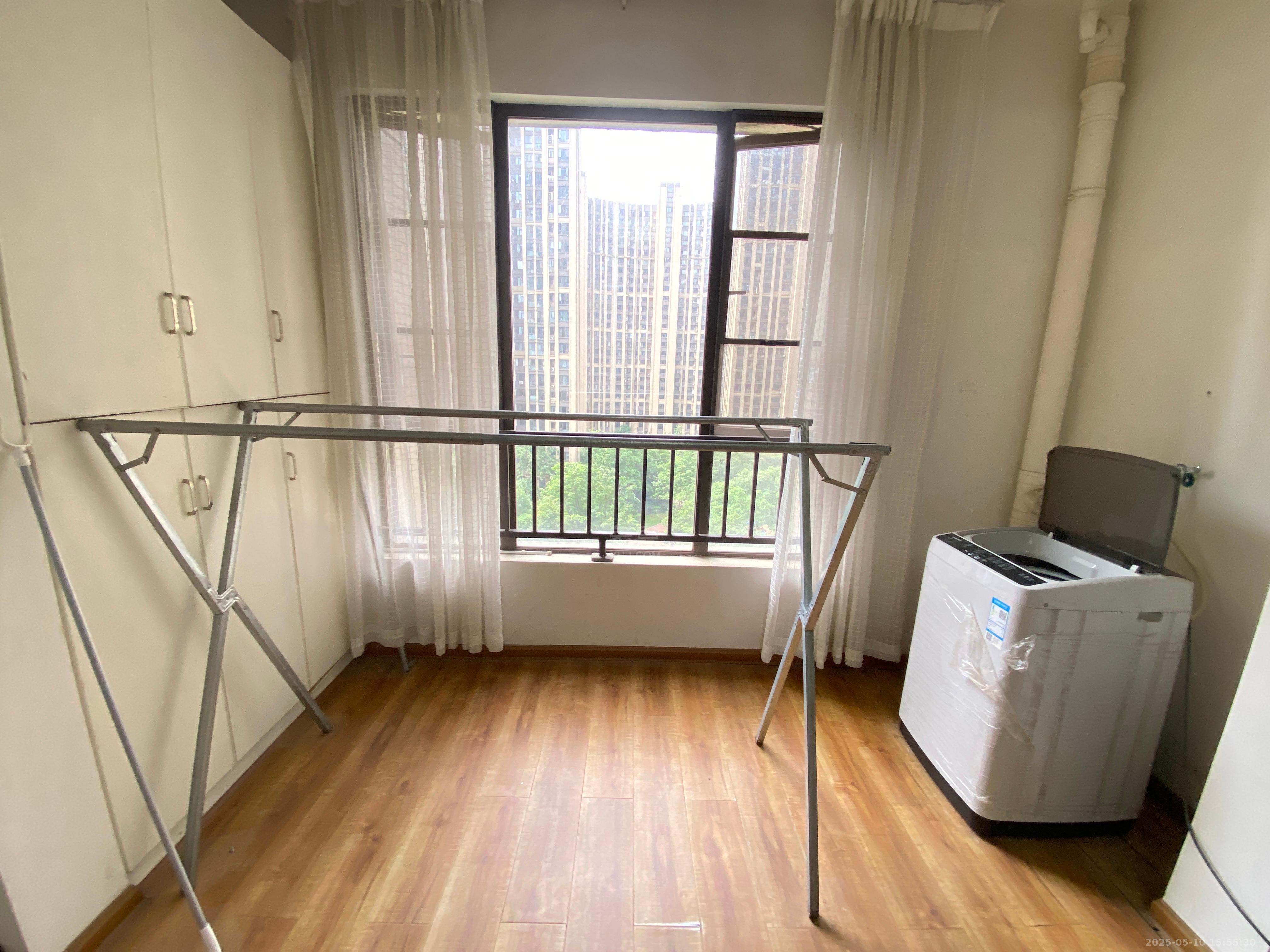 中泰财富湘江  2室2厅1卫    1700.0元/月 中泰财富湘江  2室2厅1卫    1700.0元/月室内图