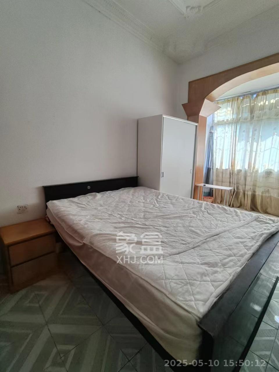 向韶村 2室2厅1卫 1800.0元/月 向韶村 2室2厅1卫 1800.0元/月室内图