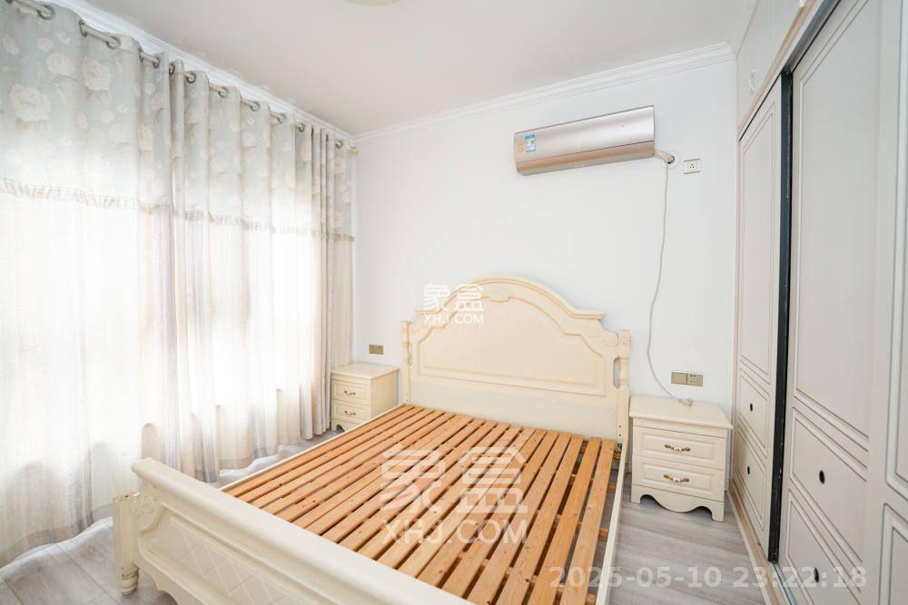 哈佛小镇(五矿哈佛小镇) 4室2厅2卫 2200.0元/月 哈佛小镇(五矿哈佛小镇) 4室2厅2卫 2200.0元/月室内图