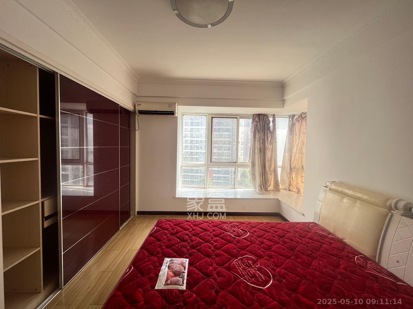 麓山润城 4室2厅2卫 2000.0元/月 麓山润城 4室2厅2卫 2000.0元/月室内图