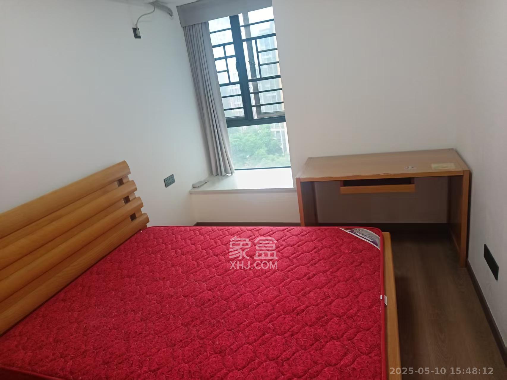桃花嘉园  3室2厅2卫   2500.00元/月室内图