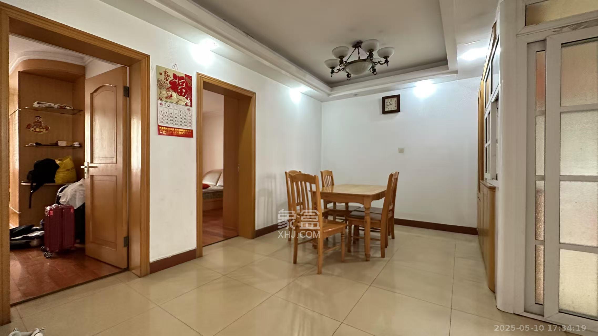 芙蓉苑 2室2厅2卫 2200.0元/月 芙蓉苑 2室2厅2卫 2200.0元/月室内图