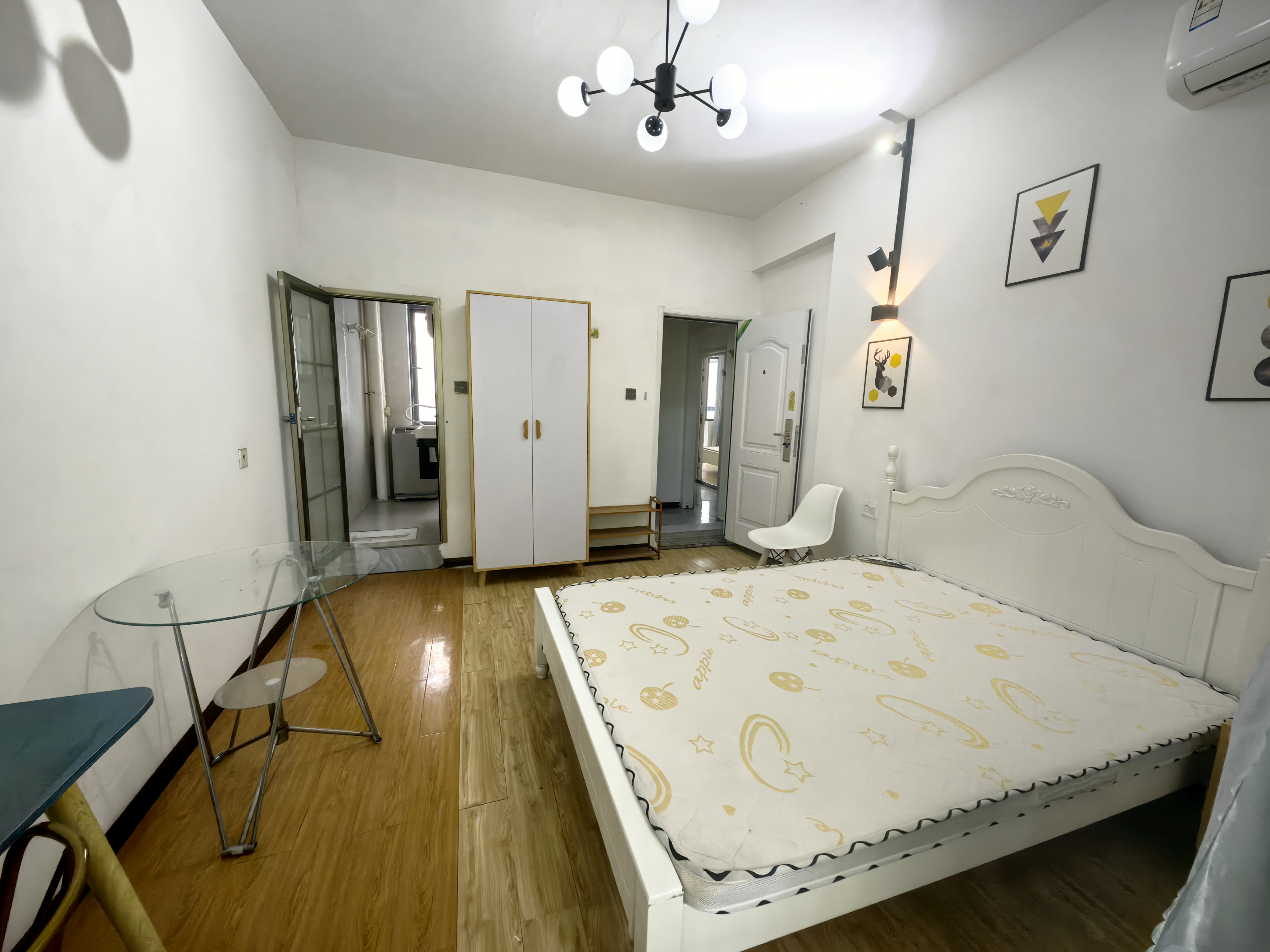 恒基凯旋门三期  1室1厅1卫   1300.00元/月户型图