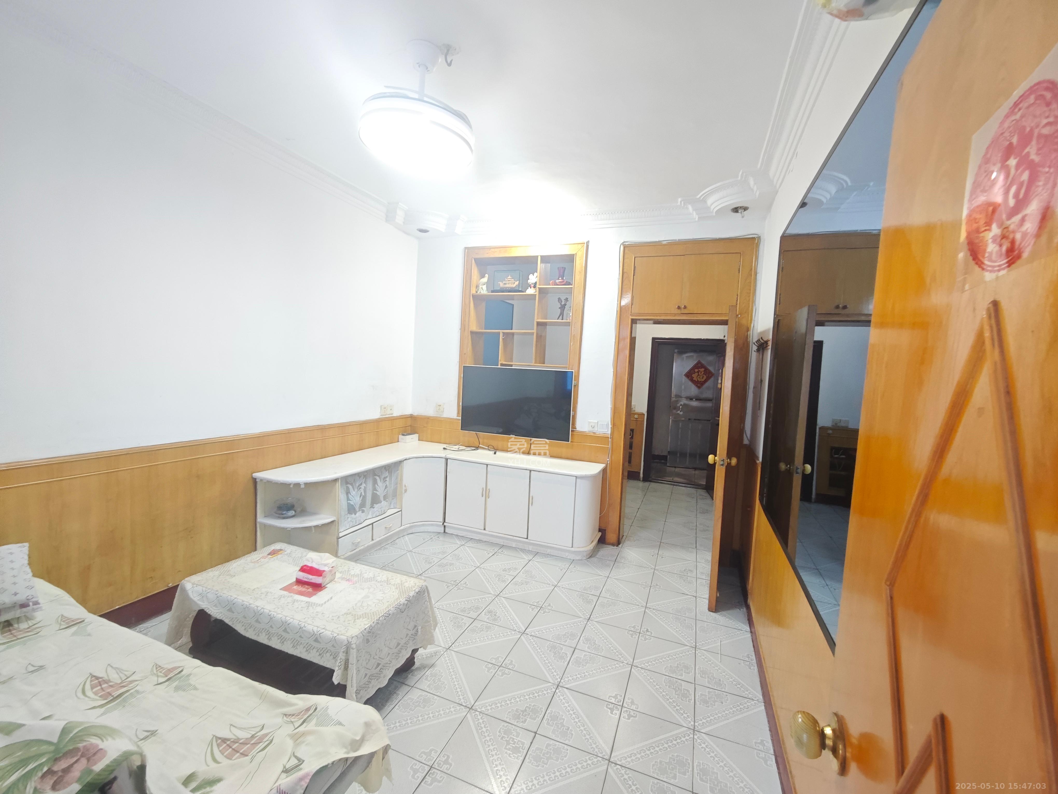 建湘新村  1室1厅1卫   1200.00元/月室内图