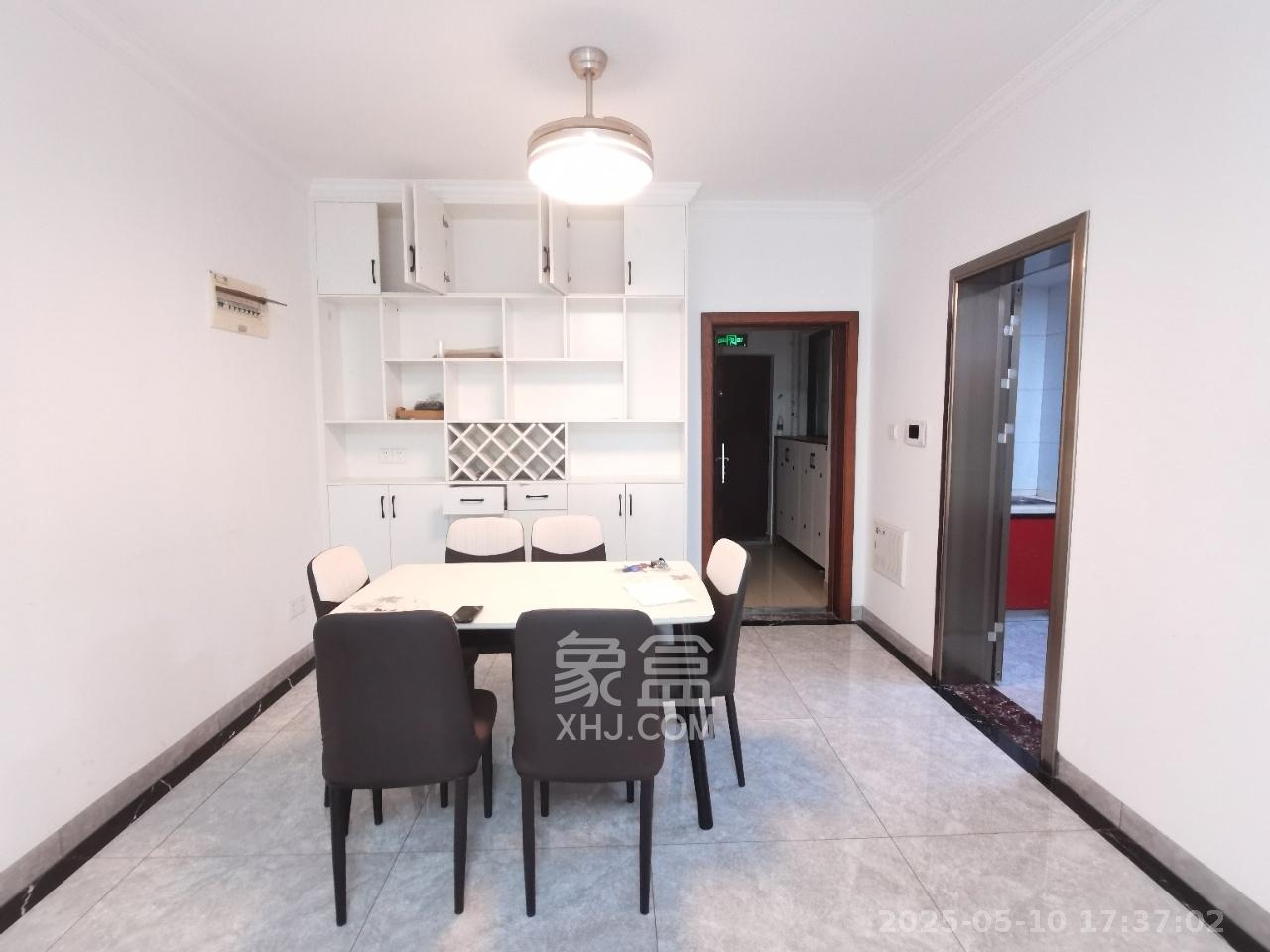 汇一城(汇壹公馆) 1室2厅2卫 2600.0元/月 汇一城(汇壹公馆) 1室2厅2卫 2600.0元/月室内图