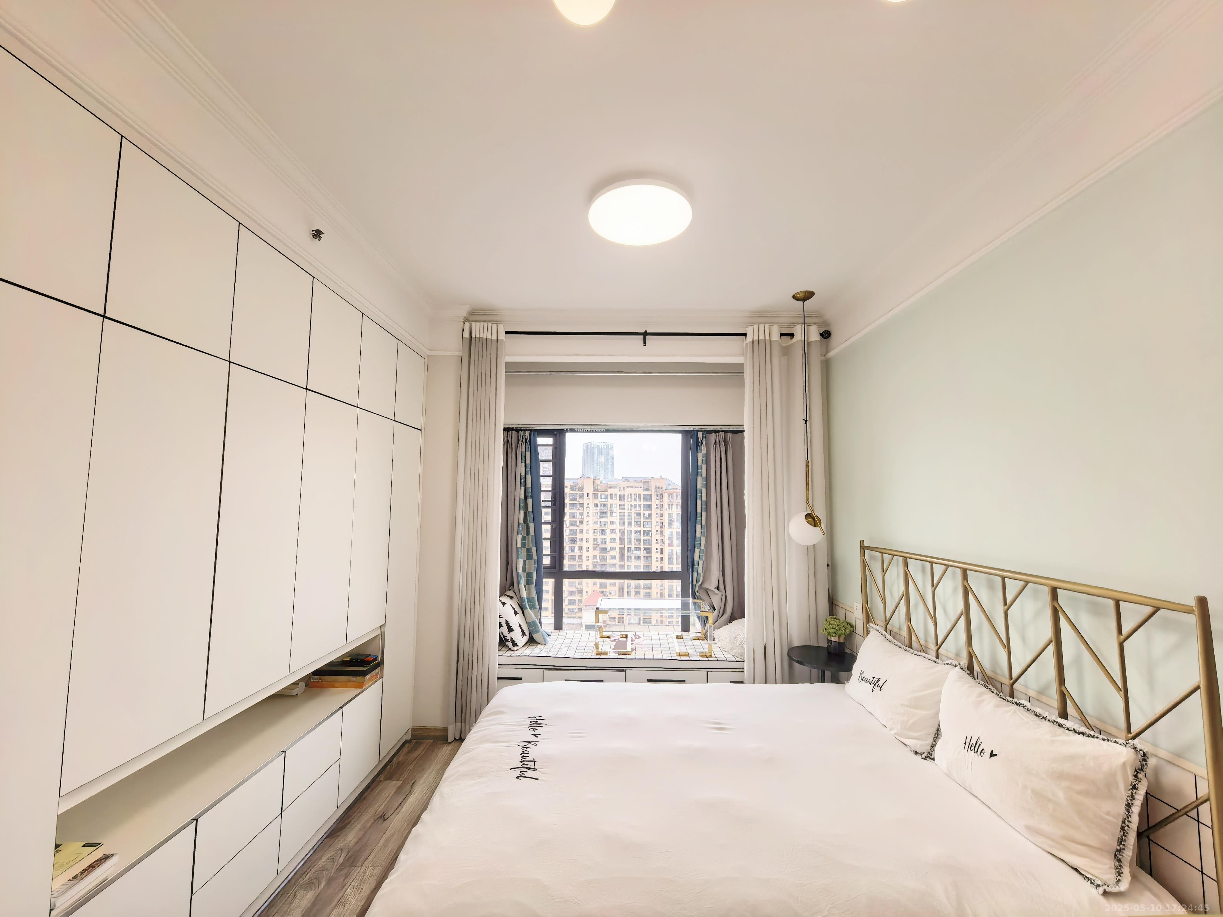 旭辉国际广场(永升商业广场)  1室1厅1卫    2100.0元/月 旭辉国际广场(永升商业广场)  1室1厅1卫    2100.0元/月室内图