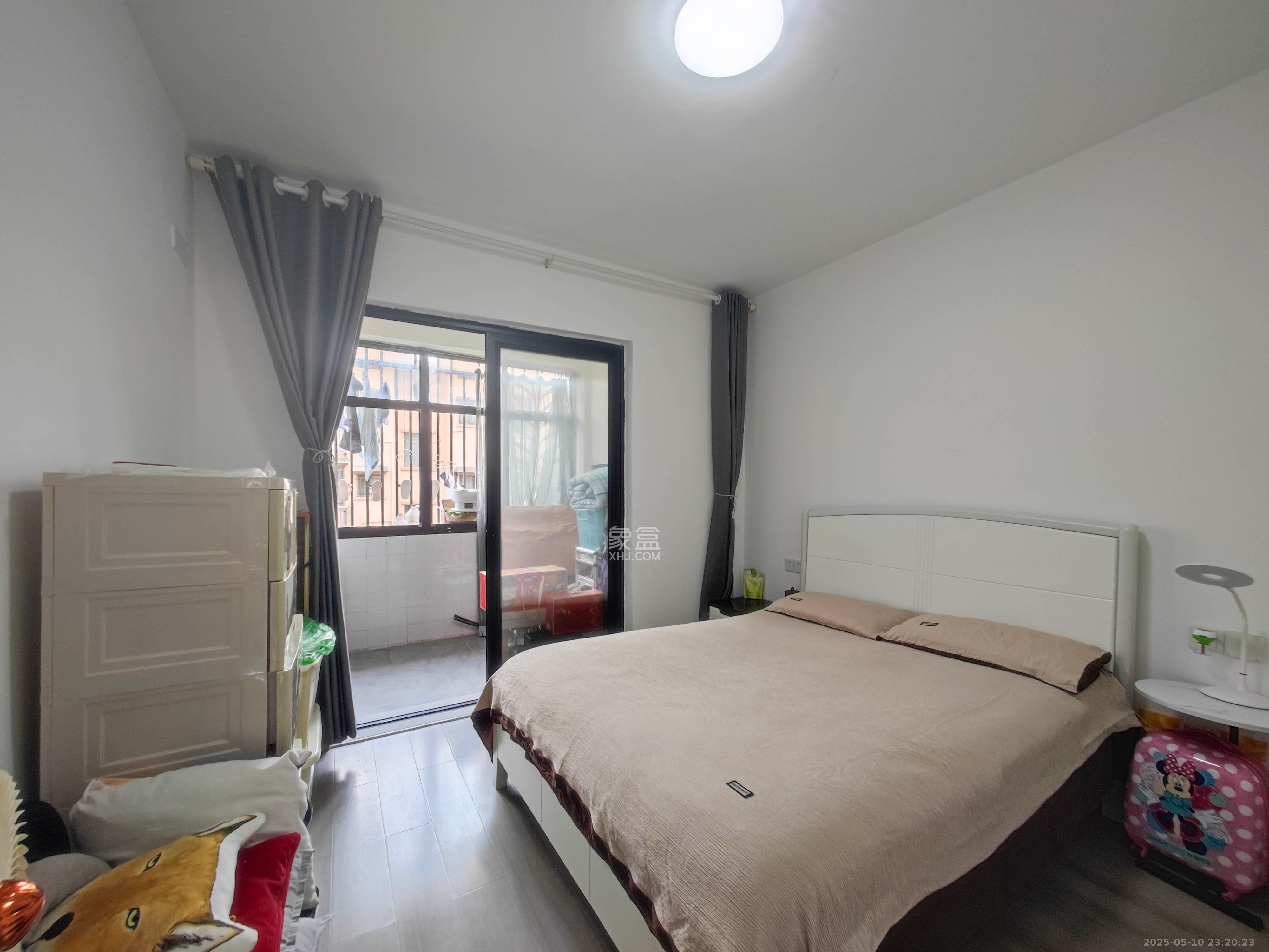 二十三冶小区(井巷社区)  2室2厅1卫    45.0万 二十三冶小区(井巷社区)  2室2厅1卫    45.0万卧室