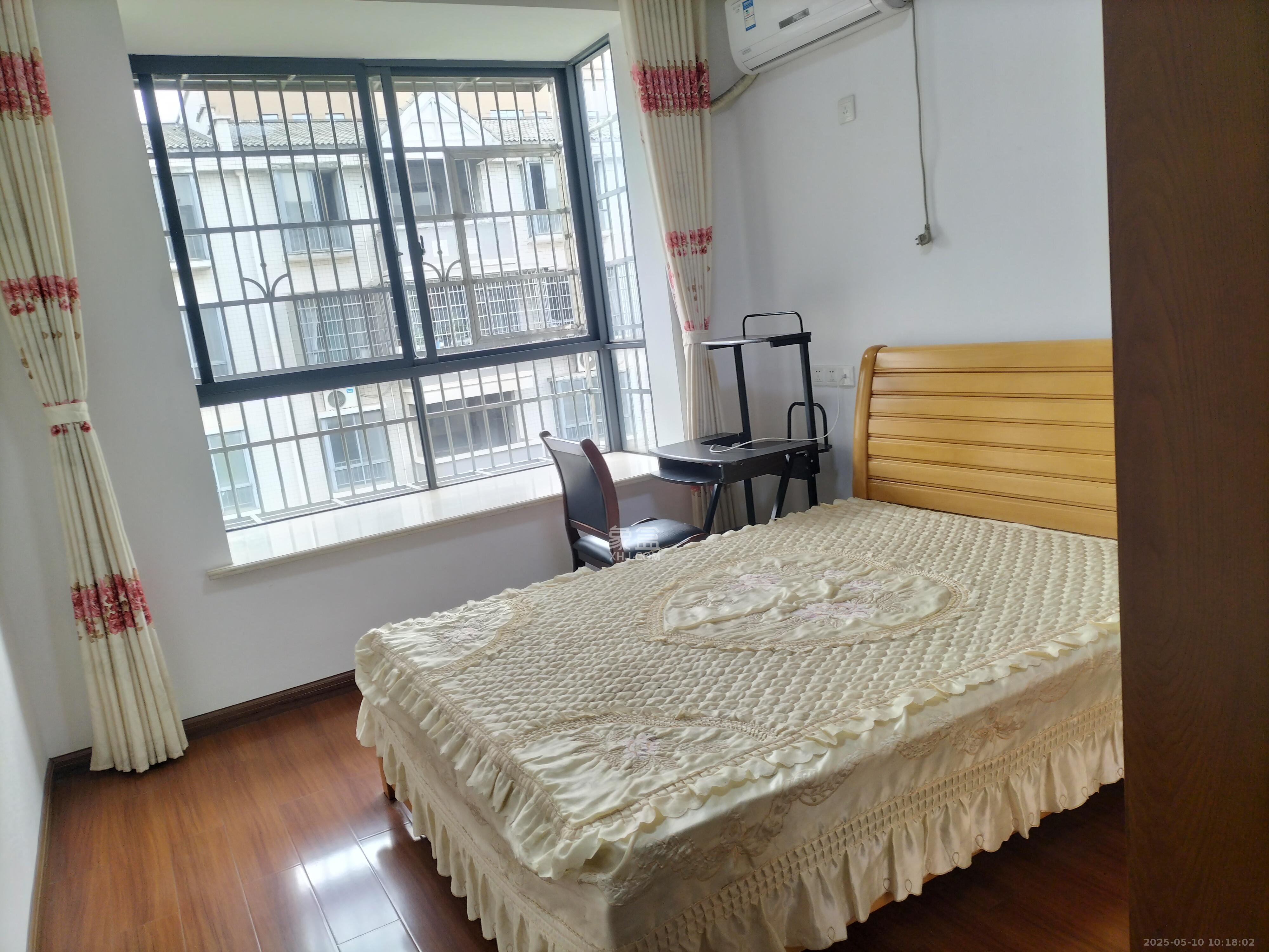 园艺小区 3室2厅2卫 2000.0元/月 园艺小区 3室2厅2卫 2000.0元/月室内图