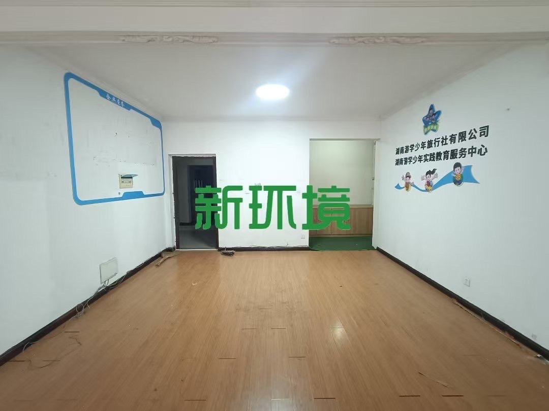 红门家园  4室2厅2卫   1300.00元/月室内图