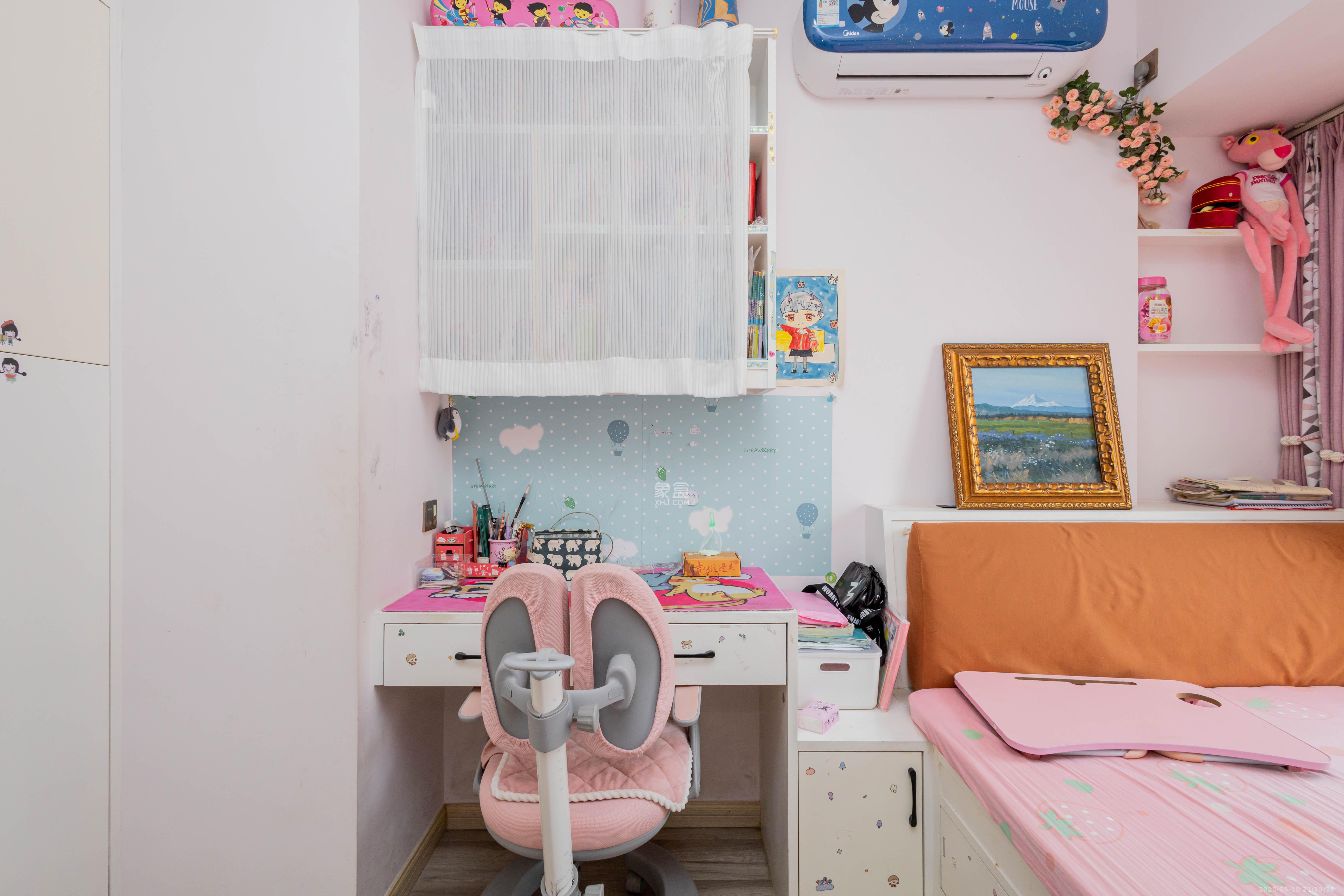 金科天悦(金科美邻汇) 3室2厅2卫 96.8万 金科天悦(金科美邻汇) 3室2厅2卫 96.8万卧室