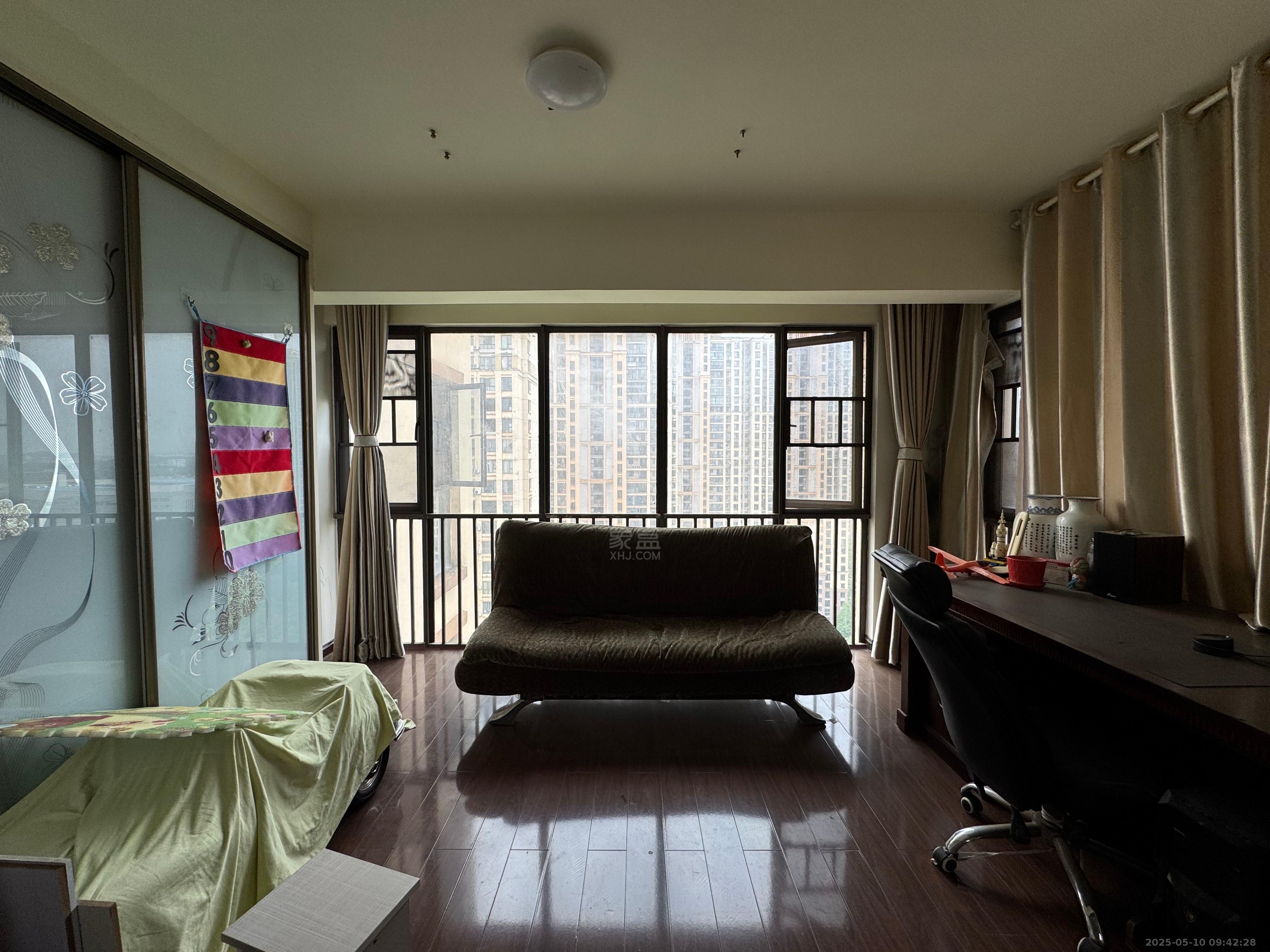 佳兆业金域天下二期  3室2厅1卫    1600.0元/月 佳兆业金域天下二期  3室2厅1卫    1600.0元/月室内图