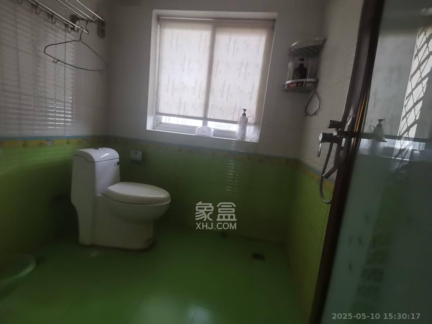 长建建材市场  5室2厅2卫   2800.00元/月室内图