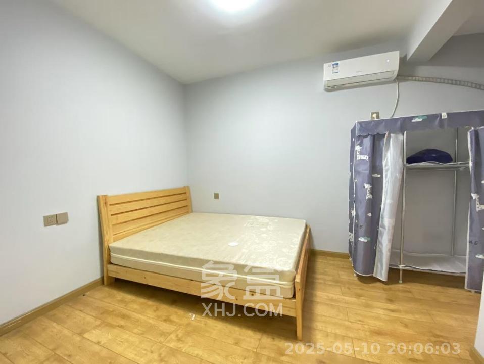丽发新城  2室2厅1卫   1700.00元/月室内图