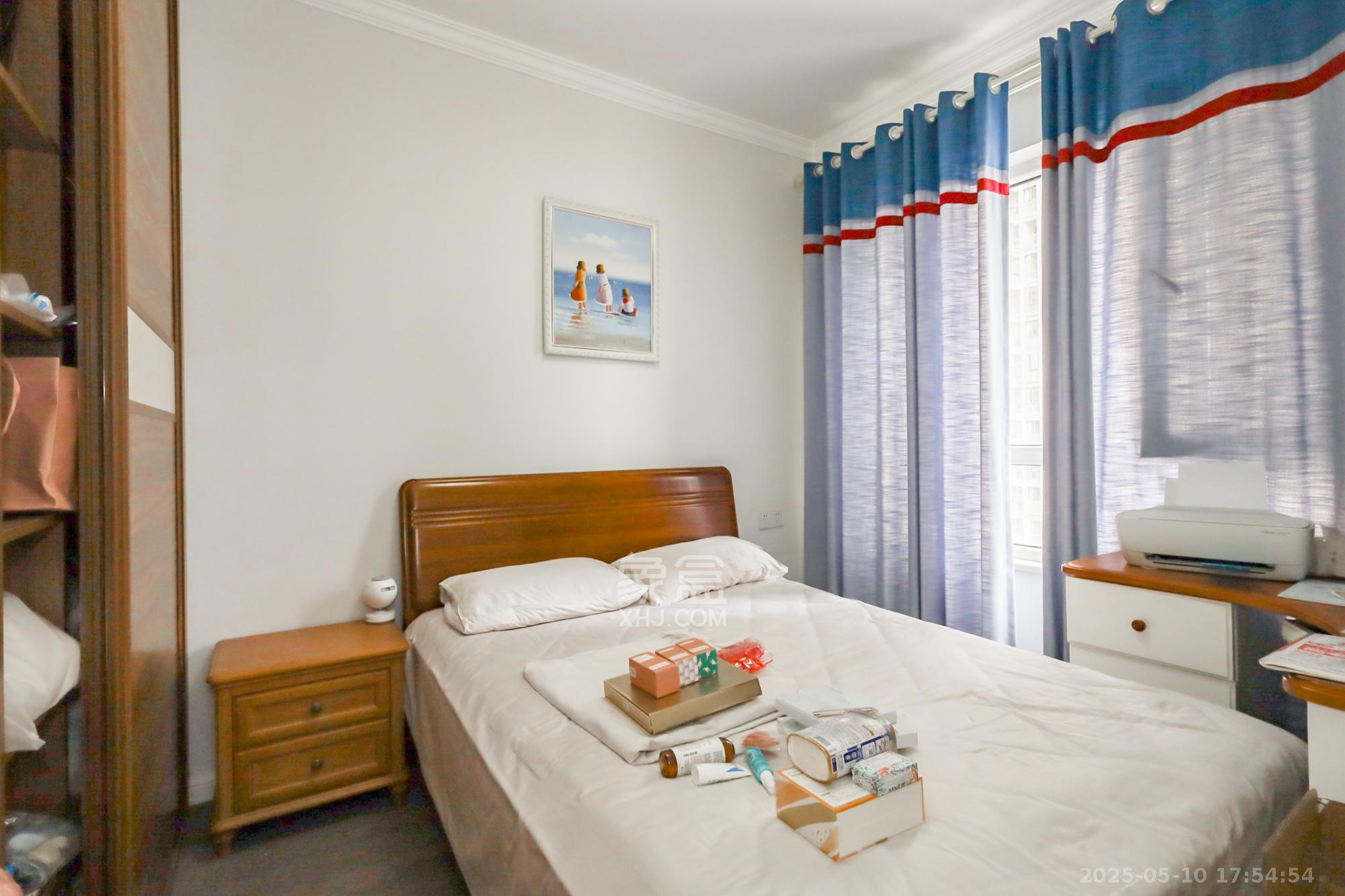 世茂外滩里(世茂铂翠湾三期)  4室2厅2卫    367.5万 世茂外滩里(世茂铂翠湾三期)  4室2厅2卫    367.5万卧室