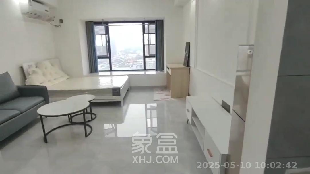奥园城市天骄一期  1室1厅1卫    1600.0元/月室内图