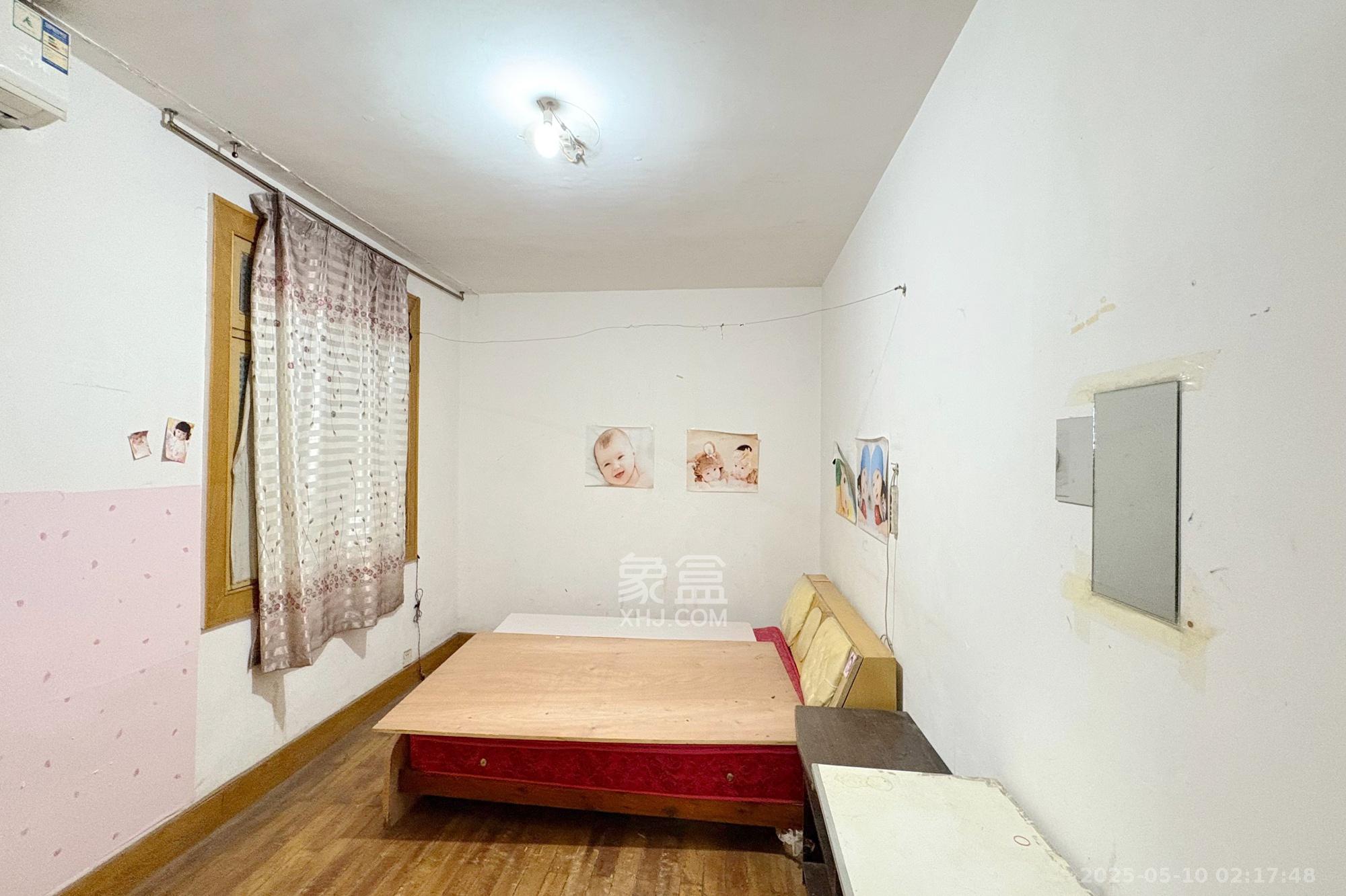 东文庙坪  2室1厅1卫    40.0万 东文庙坪  2室1厅1卫    40.0万卧室