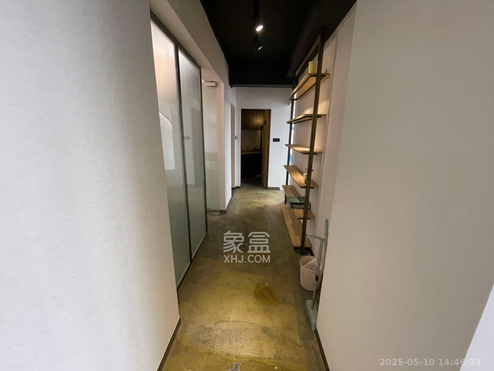 潮宗御苑  3室2厅2卫   6000.00元/月室内图