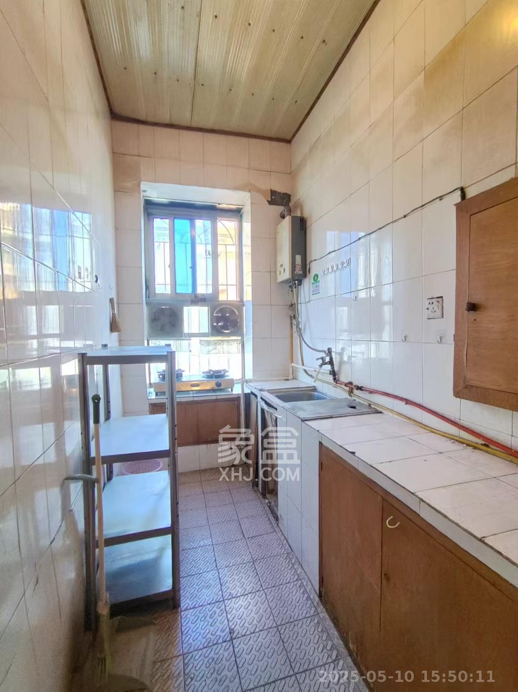 向韶村 2室2厅1卫 1800.0元/月 向韶村 2室2厅1卫 1800.0元/月室内图