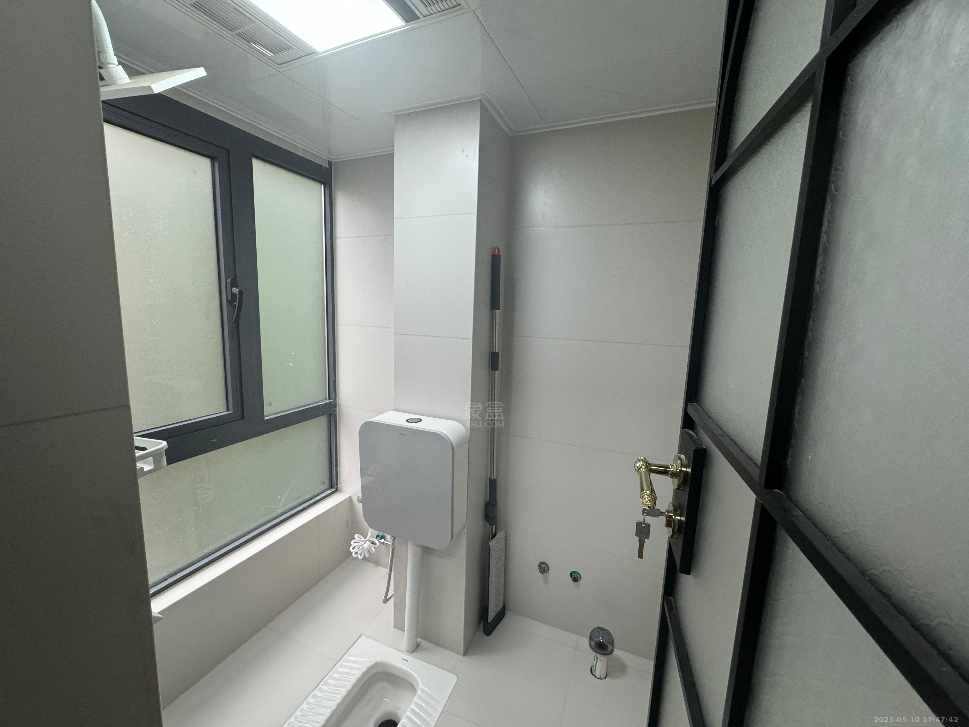 来园村 2室1厅1卫 1200.0元/月 来园村 2室1厅1卫 1200.0元/月室内图