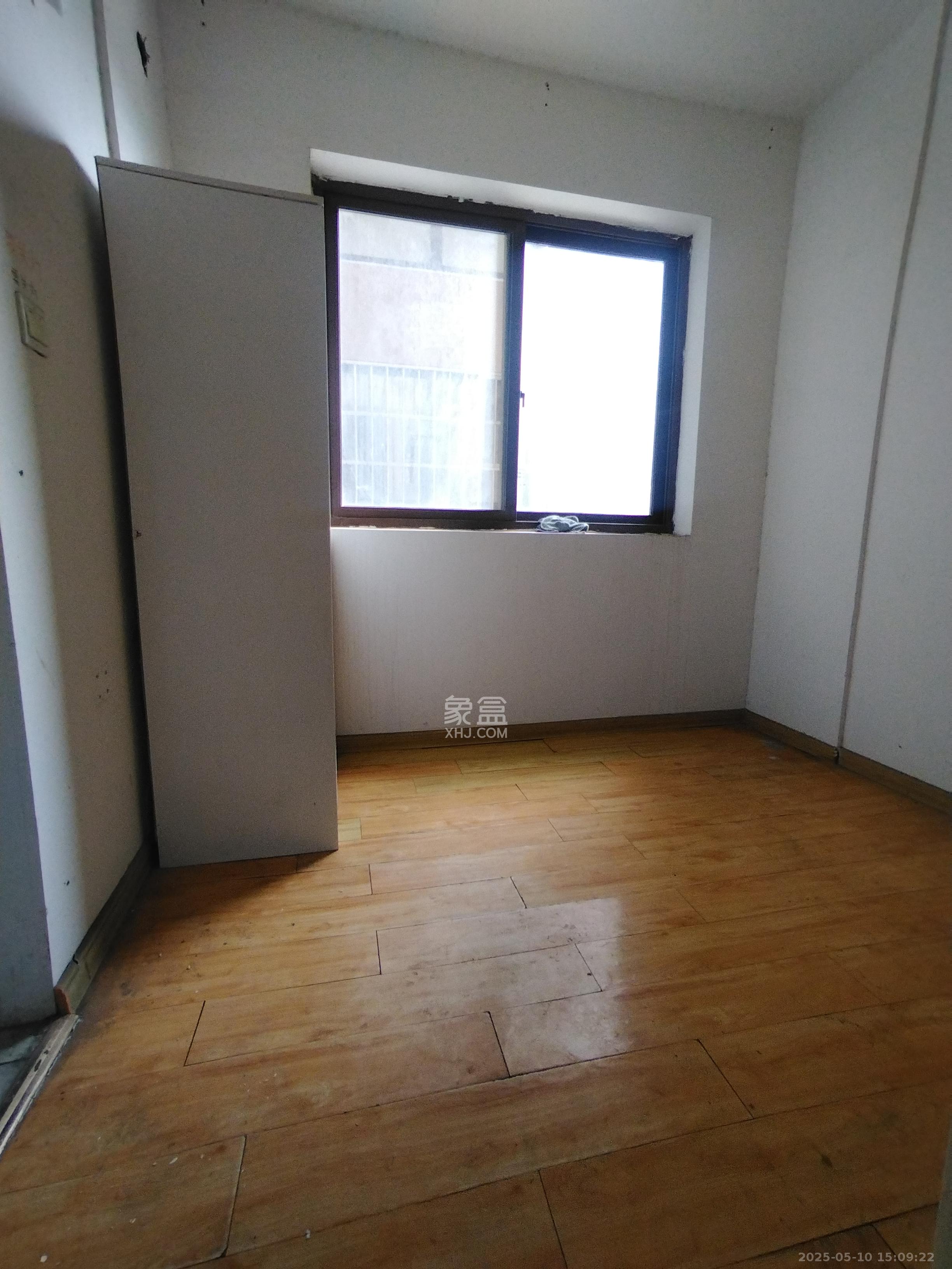 豪都新天地  1室2厅2卫    600.0元/月 豪都新天地  1室2厅2卫    600.0元/月室内图