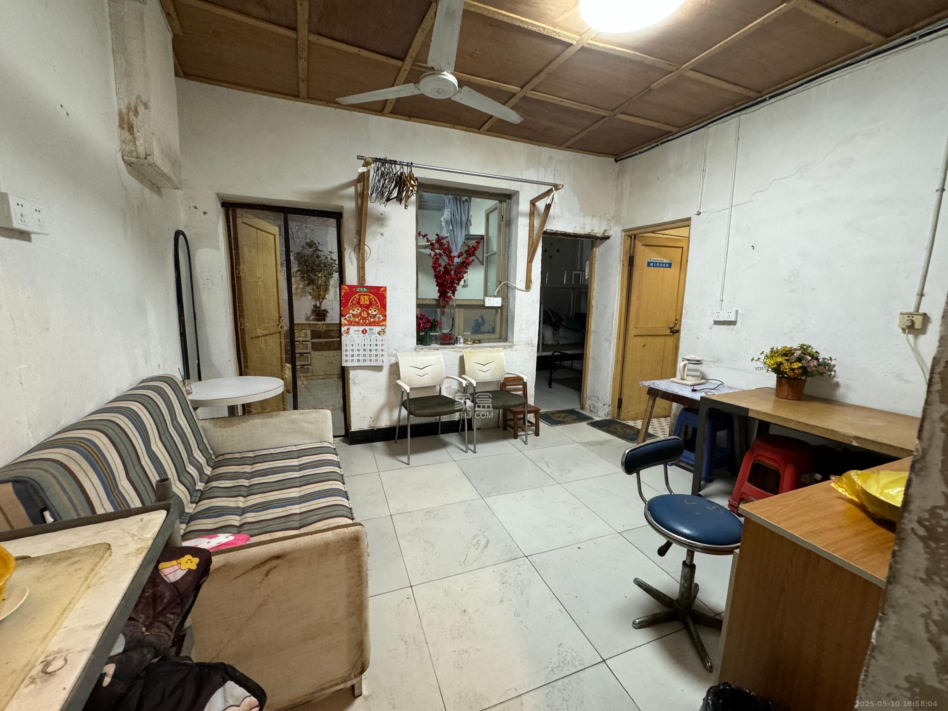 东牌楼街散盘  2室1厅1卫    1500.0元/月 东牌楼街散盘  2室1厅1卫    1500.0元/月室内图