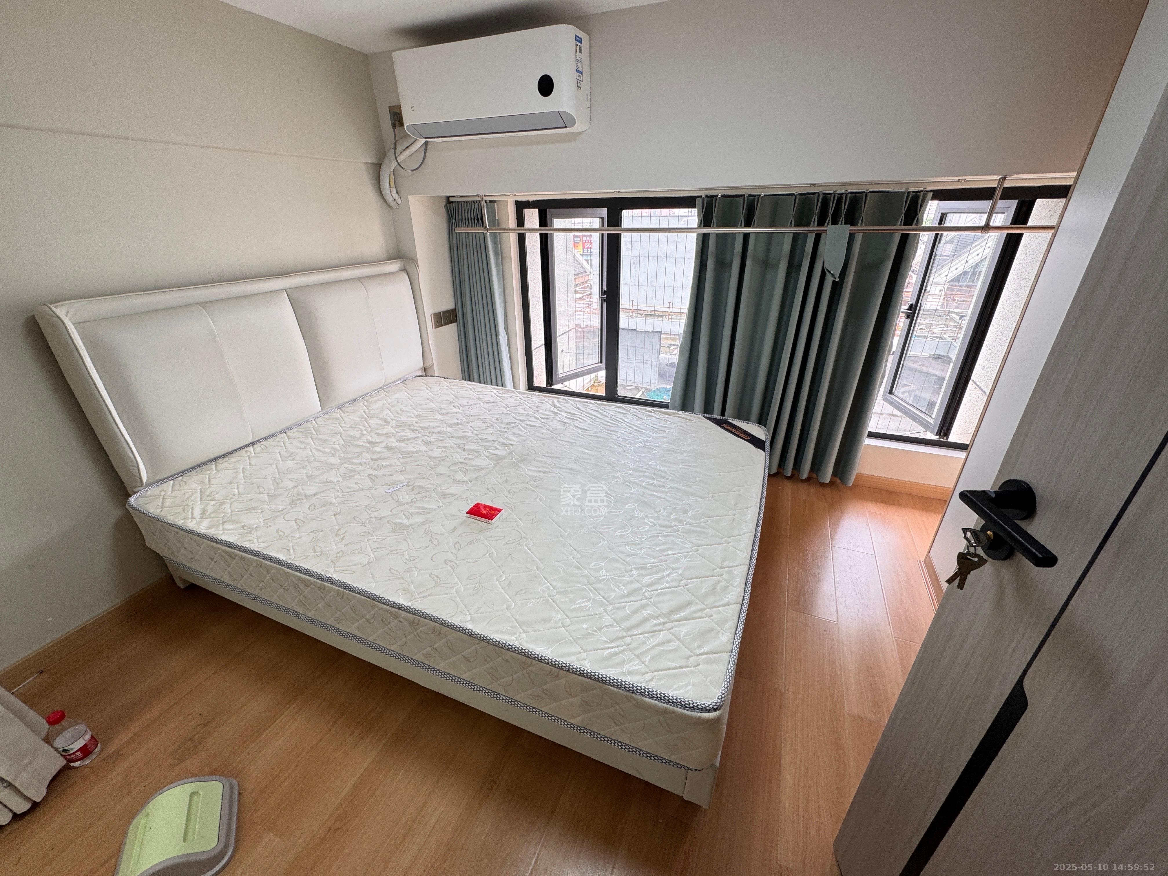 绿地新都会  1室0厅0卫    1700.0元/月 绿地新都会  1室0厅0卫    1700.0元/月