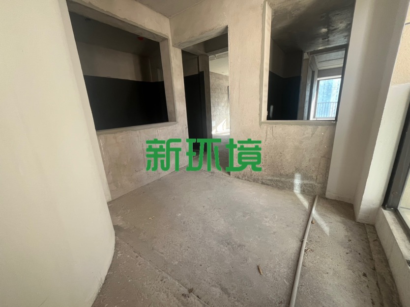 江与城  1室0厅0卫   73.80万客厅