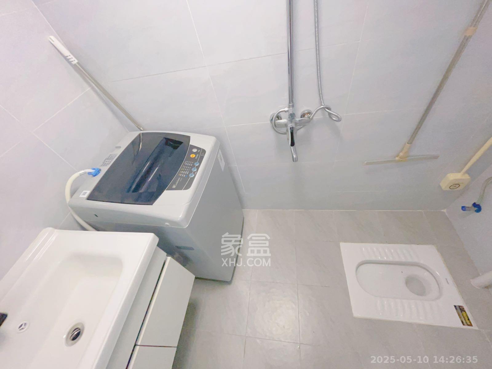 碧桂园城市之光  1室0厅1卫   2100.00元/月室内图