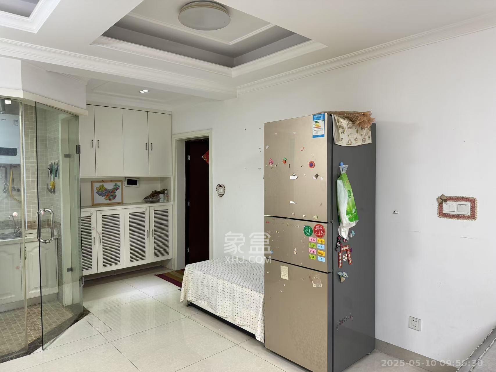 中南红领邦(红星嘉和苑)  2室2厅1卫    2200.0元/月 中南红领邦(红星嘉和苑)  2室2厅1卫    2200.0元/月室内图