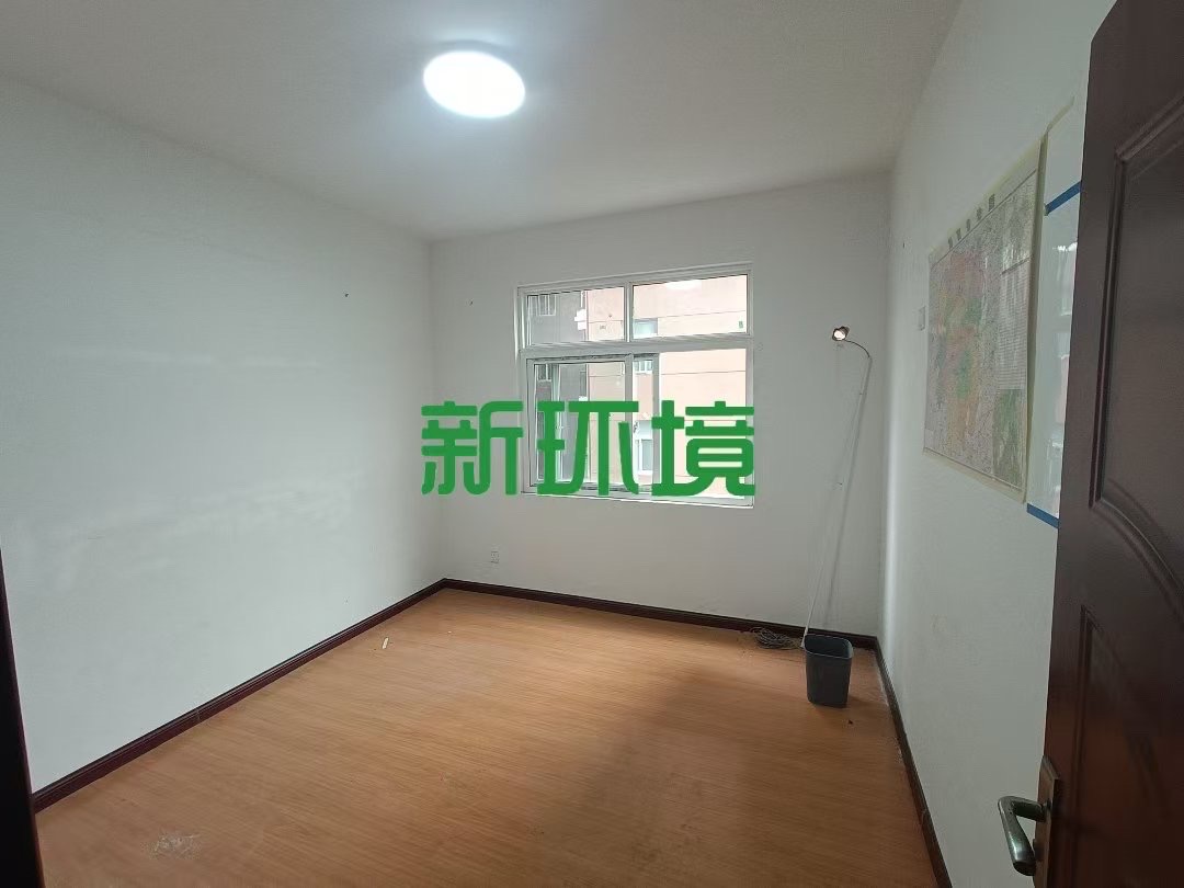 红门家园 4室2厅2卫 1300.0元/月 红门家园 4室2厅2卫 1300.0元/月室内图