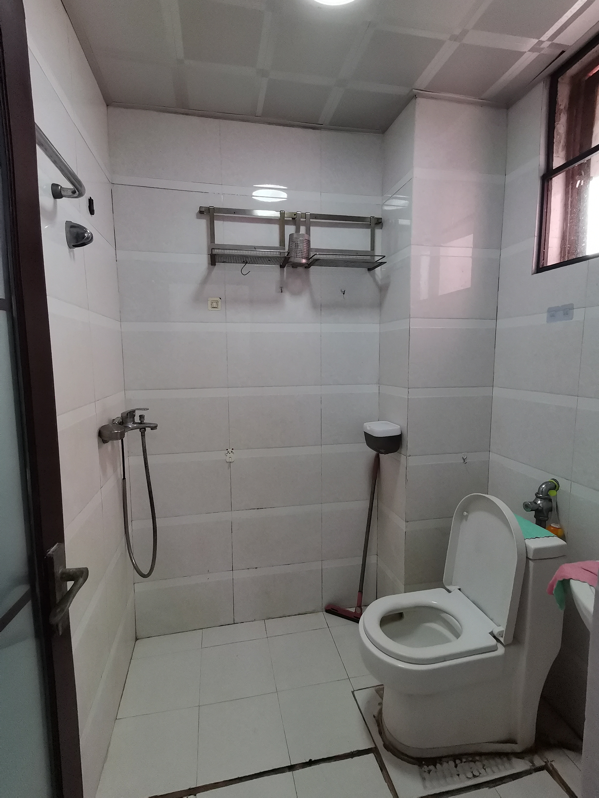 怡心园 2室1厅1卫 2000.0元/月 怡心园 2室1厅1卫 2000.0元/月室内图