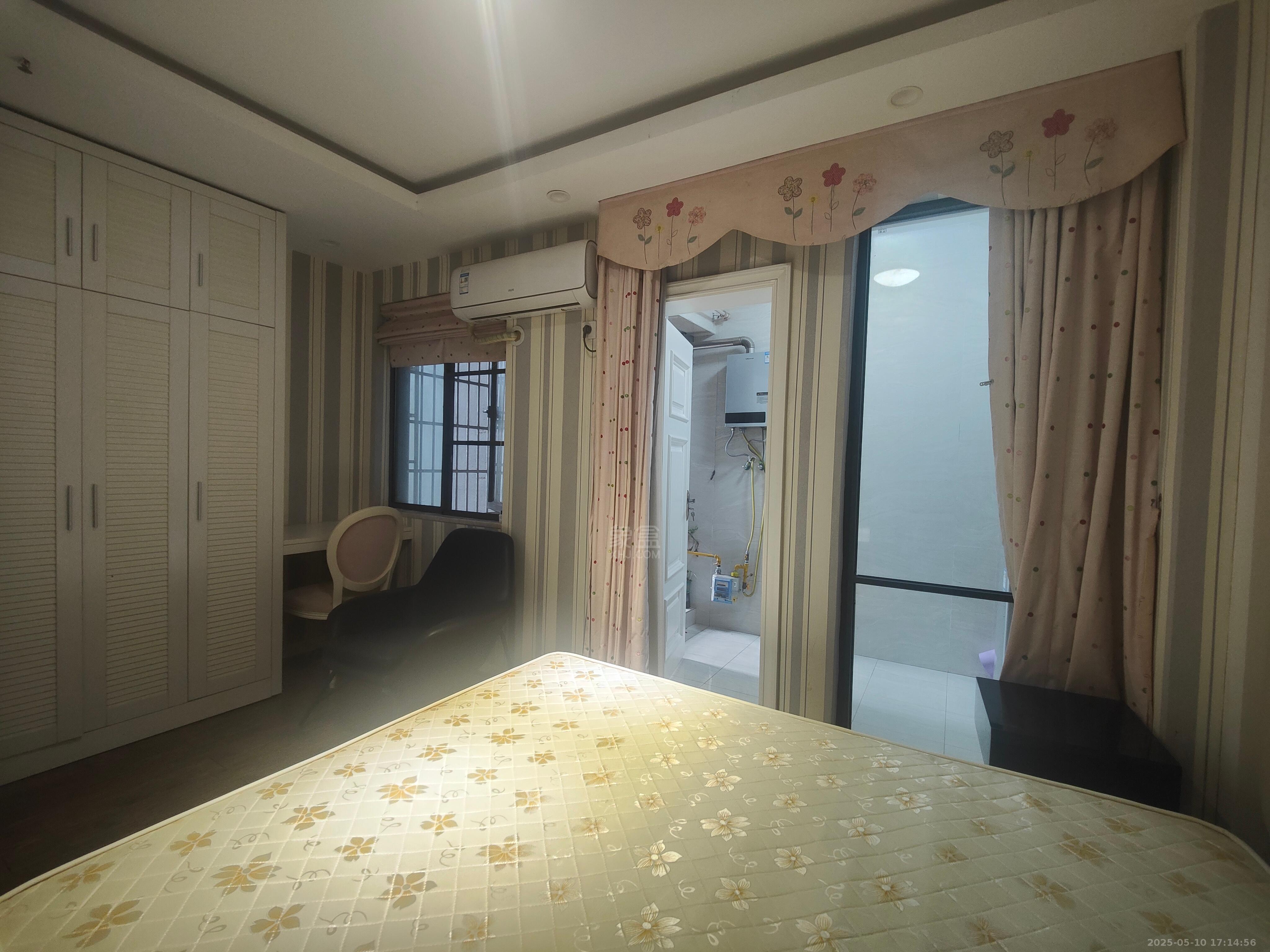 庐山春天 2室1厅1卫 2600.0元/月 庐山春天 2室1厅1卫 2600.0元/月室内图