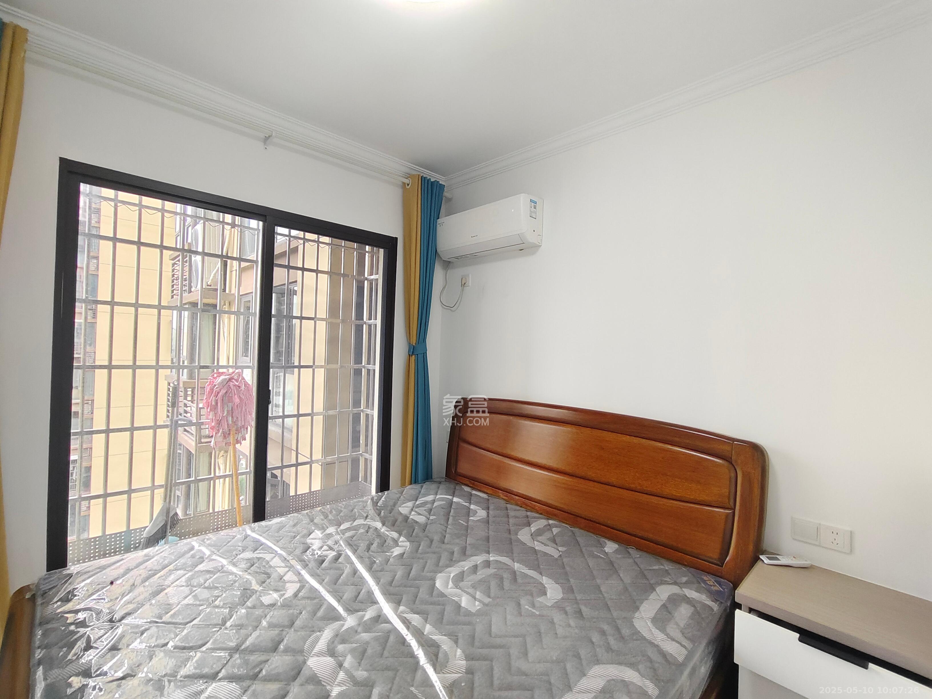 和润园三期 4室1厅1卫 1500.0元/月 和润园三期 4室1厅1卫 1500.0元/月室内图