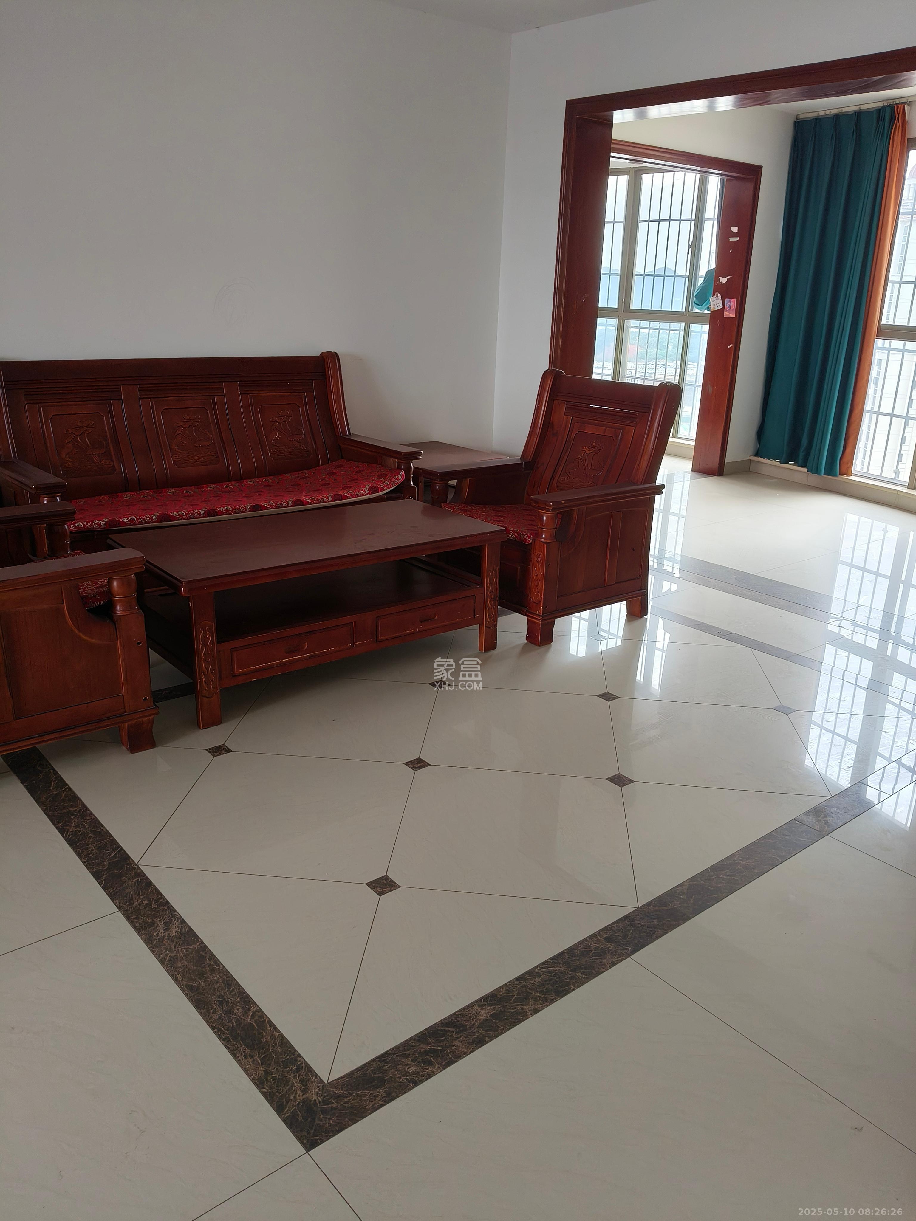 幸福庄园 4室2厅2卫 2000.0元/月 幸福庄园 4室2厅2卫 2000.0元/月室内图