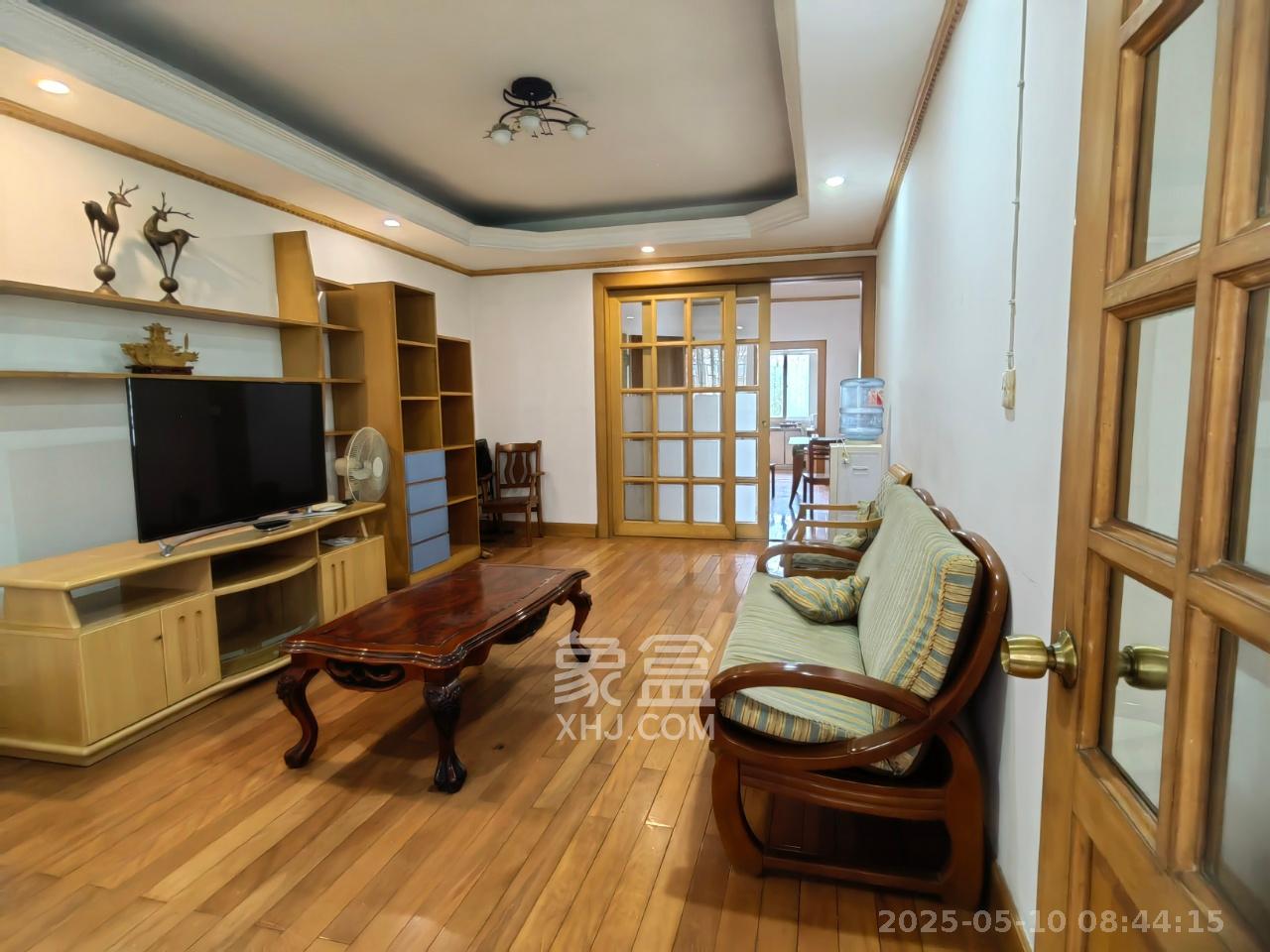 申湘花园 3室2厅2卫 2400.0元/月 申湘花园 3室2厅2卫 2400.0元/月室内图