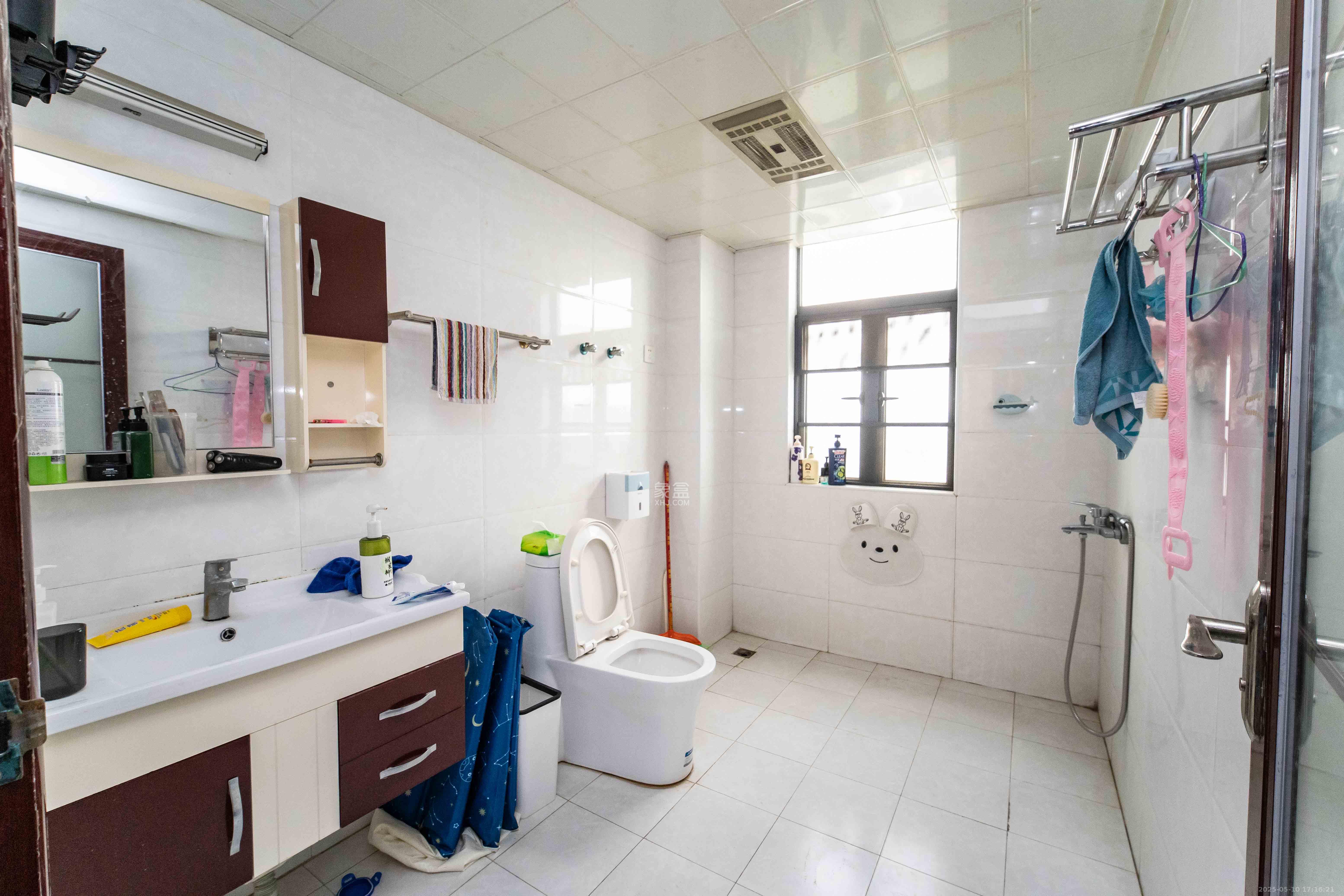 江河双水湾  1室2厅2卫    176.0万 江河双水湾  1室2厅2卫    176.0万卫生间