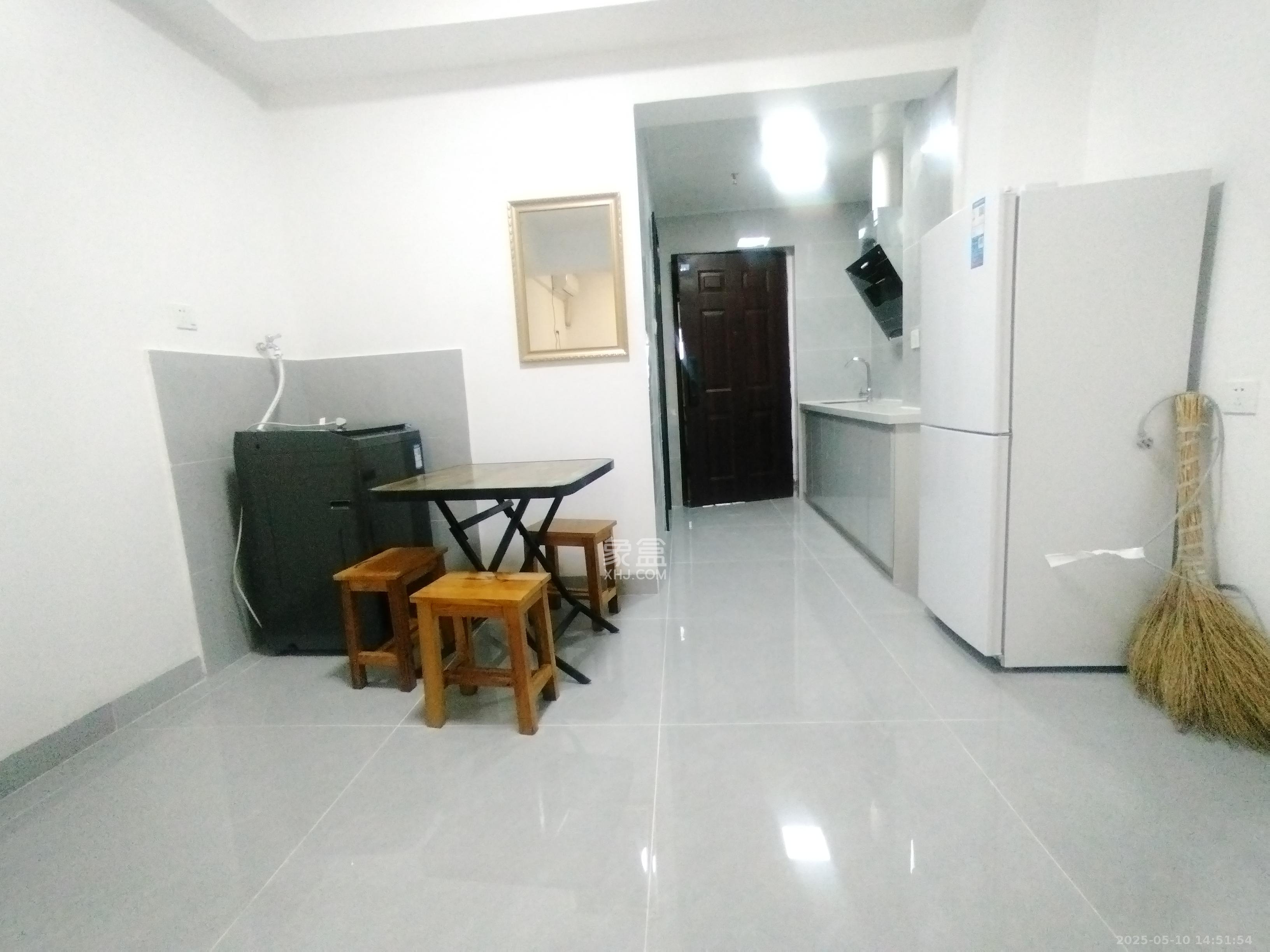 海德公园  1室1厅1卫    1500.0元/月 海德公园  1室1厅1卫    1500.0元/月室内图