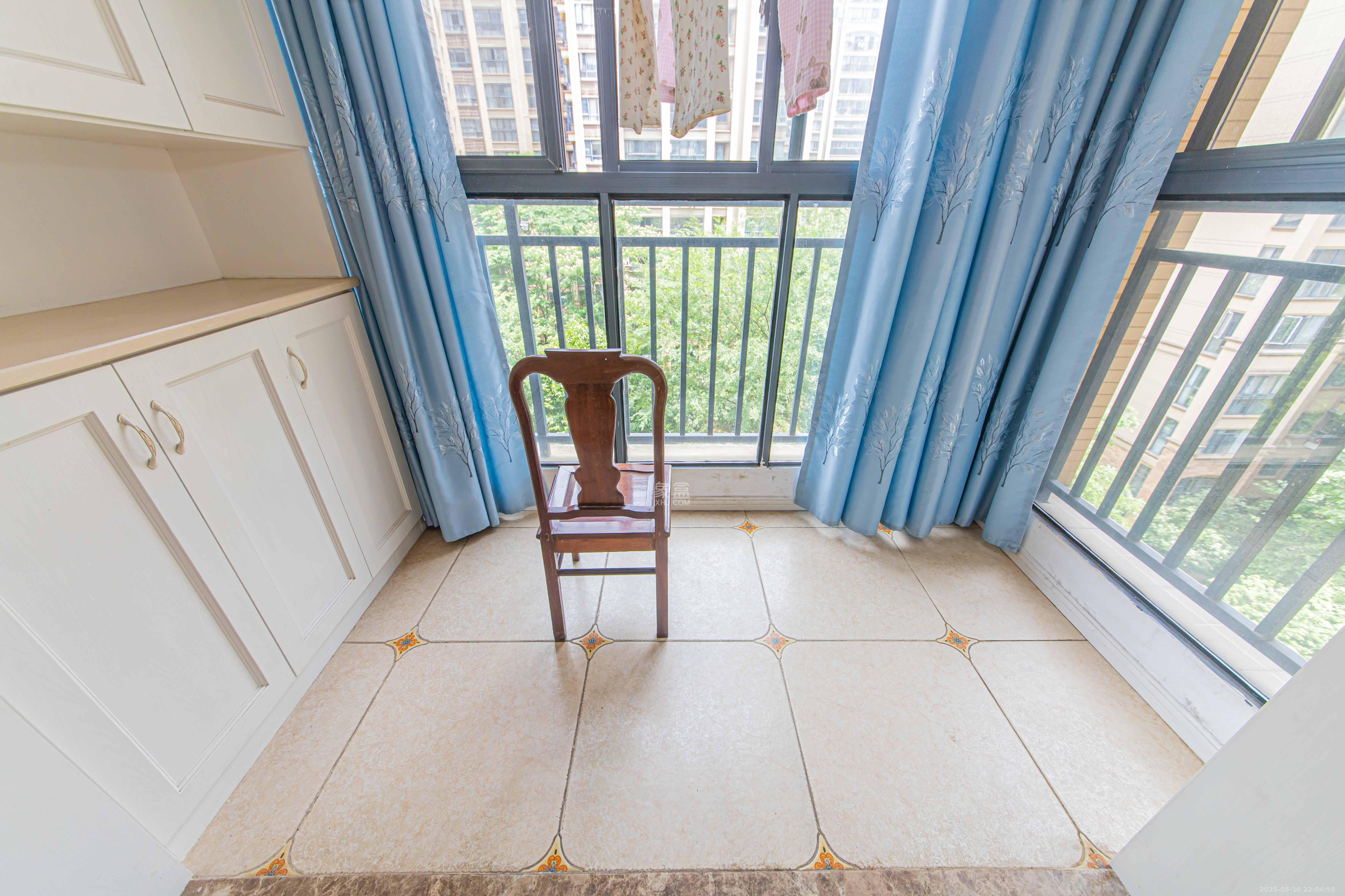 中建芙蓉嘉苑 3室2厅2卫 118.0万 中建芙蓉嘉苑 3室2厅2卫 118.0万阳台