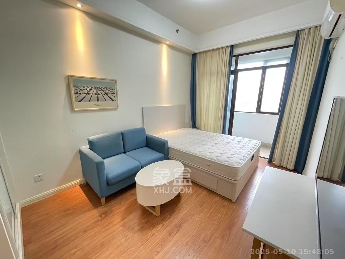 中建信和城  1室1厅1卫    1300.0元/月