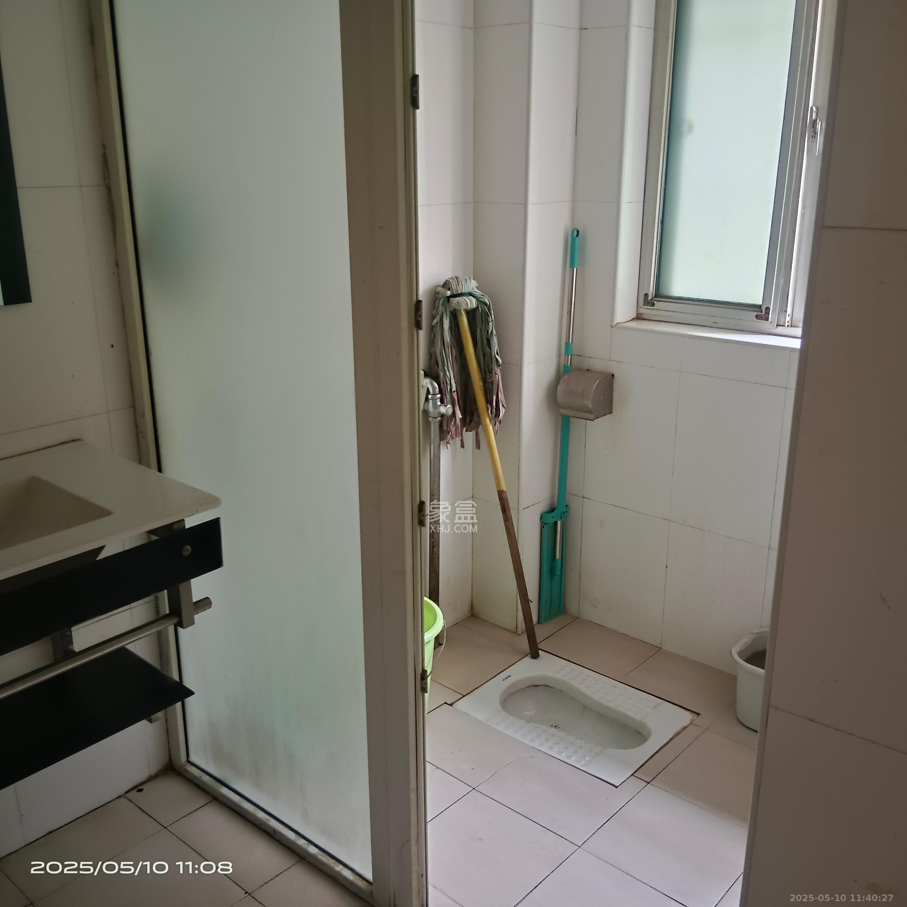 泉水塘小区 3室2厅1卫 2000.0元/月 泉水塘小区 3室2厅1卫 2000.0元/月室内图