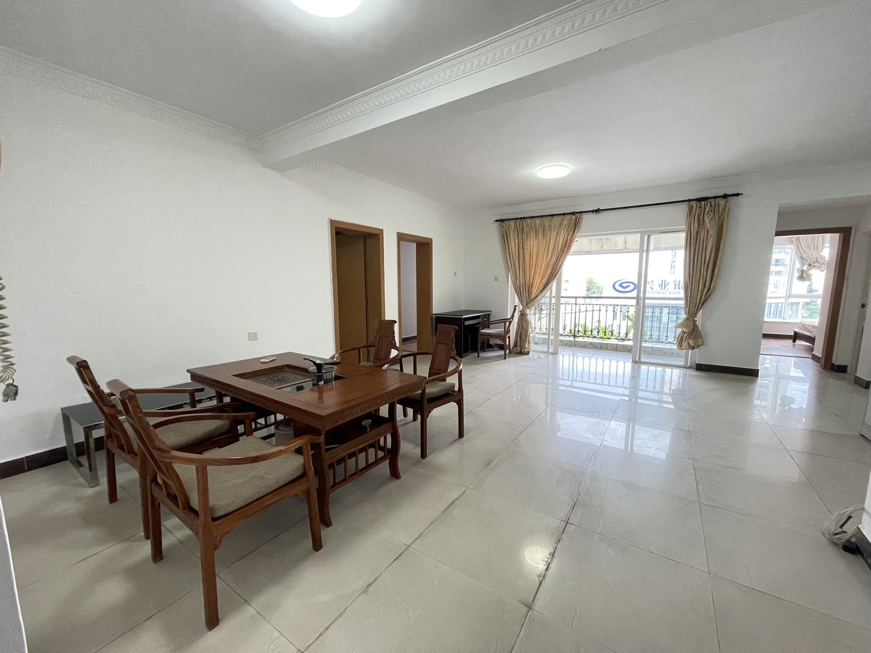 嘉华城市花园 3室2厅2卫 3200.0元/月 嘉华城市花园 3室2厅2卫 3200.0元/月室内图