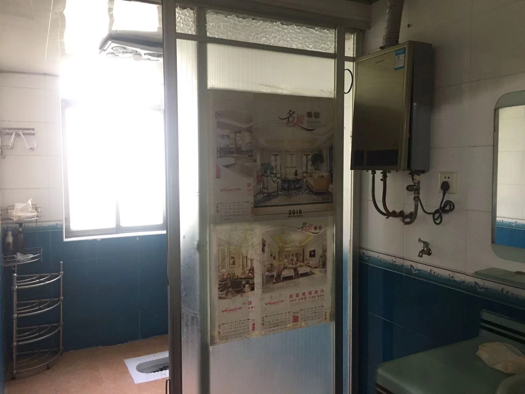 梓怡华盛家园 3室2厅2卫 1668.0元/月 梓怡华盛家园 3室2厅2卫 1668.0元/月室内图