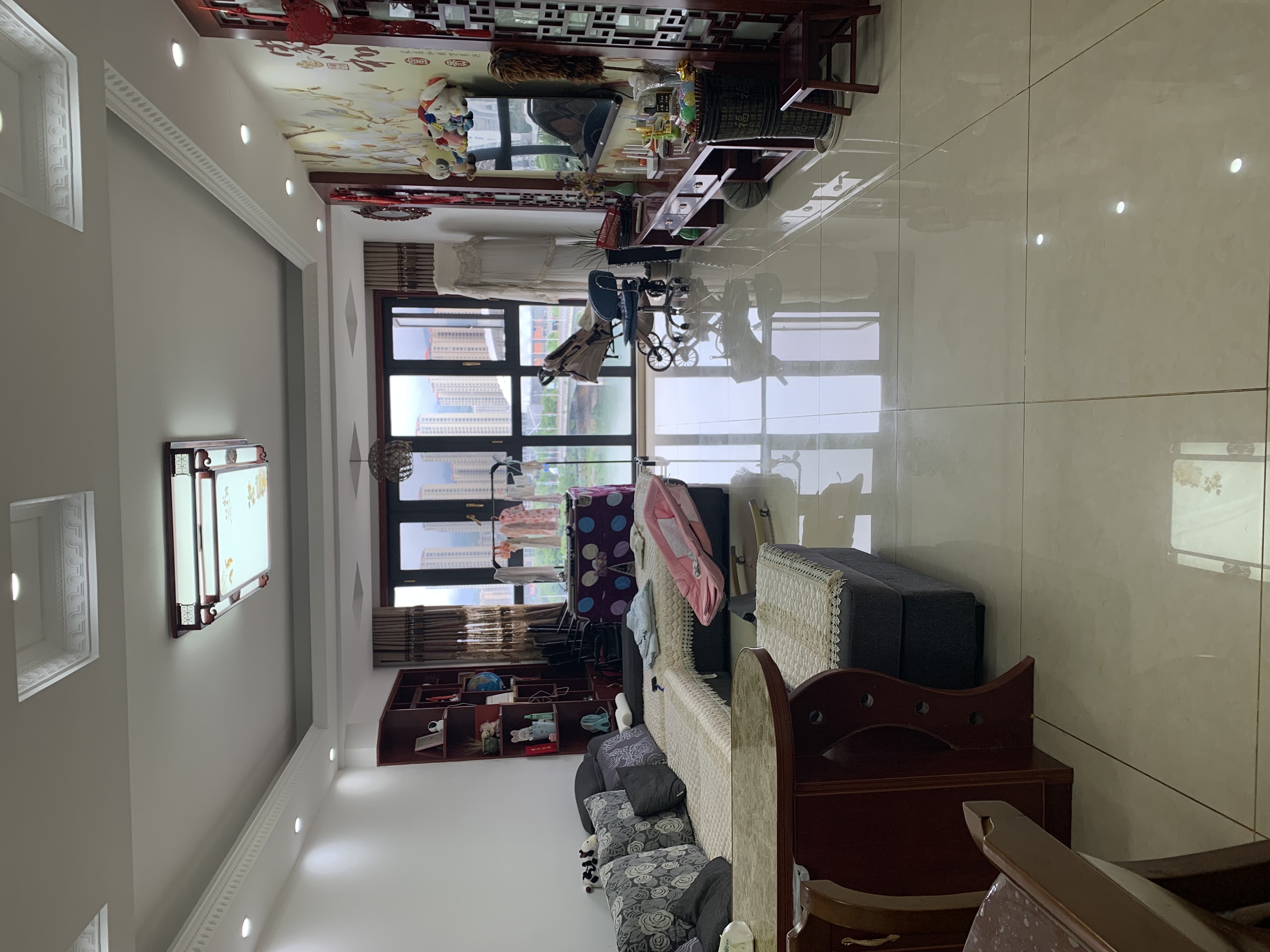 玉恒龙岸小区  3室2厅2卫    85.0万