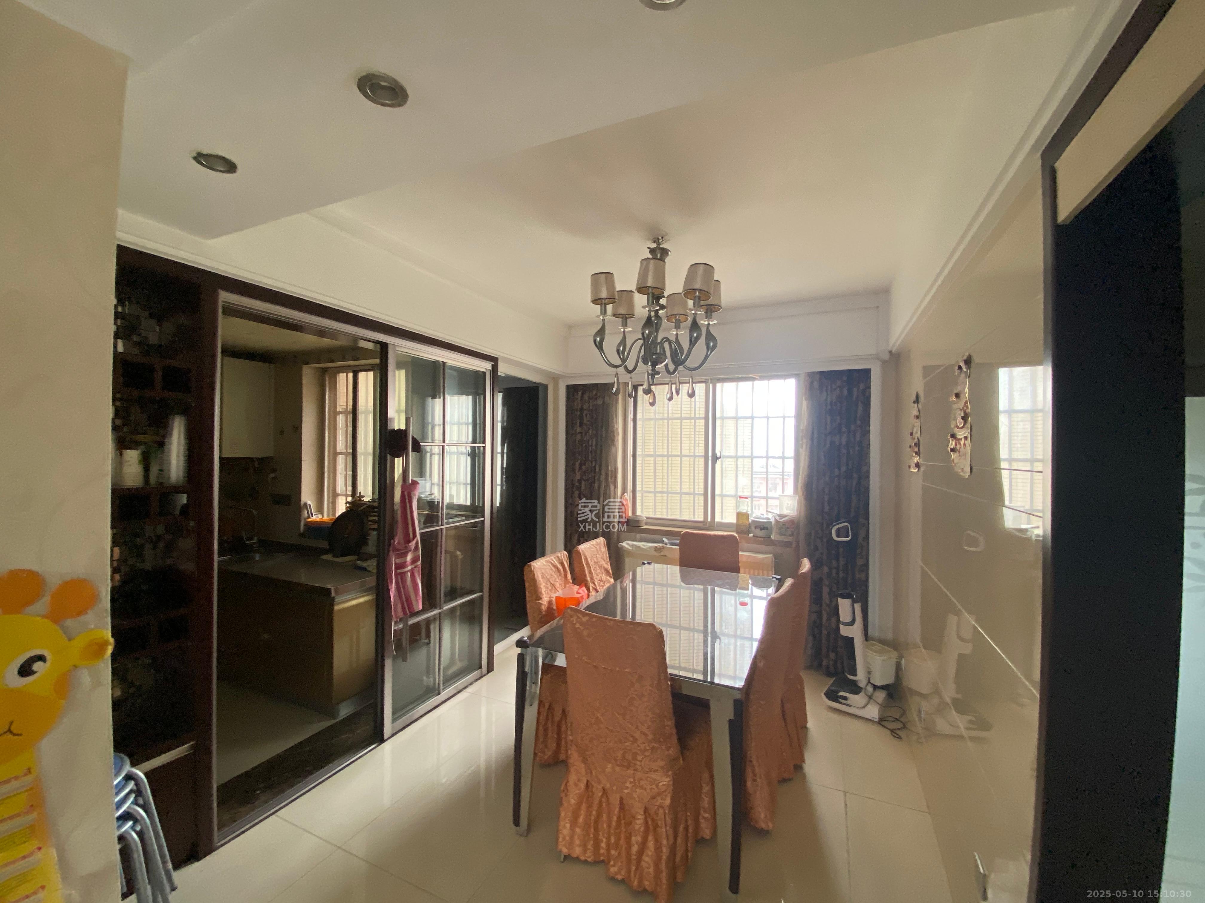 汇城上筑 3室2厅2卫 2900.0元/月 汇城上筑 3室2厅2卫 2900.0元/月室内图