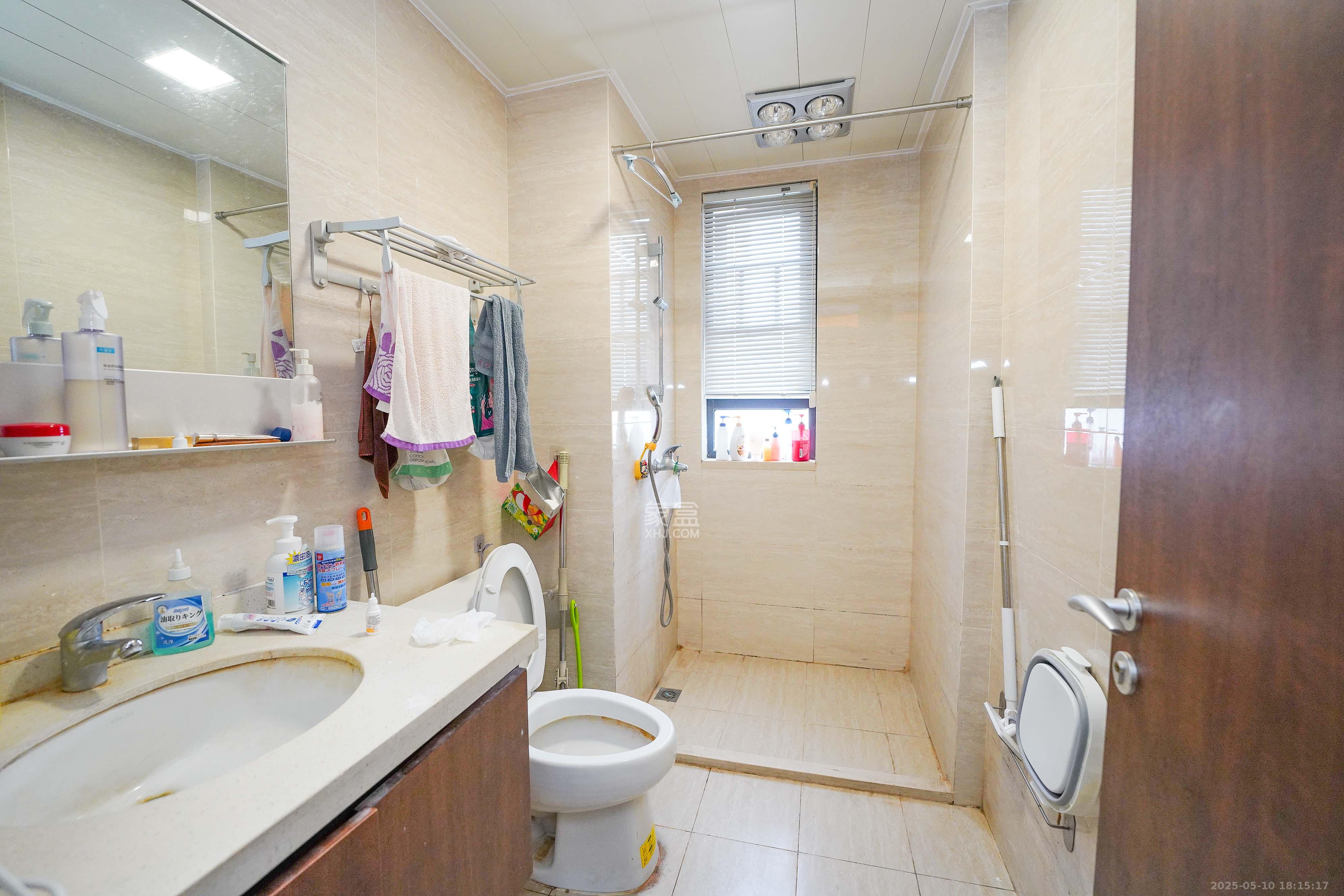 汇金城/嘉华城(二期、三期) 3室2厅2卫 106.8万 汇金城/嘉华城(二期、三期) 3室2厅2卫 106.8万卫生间