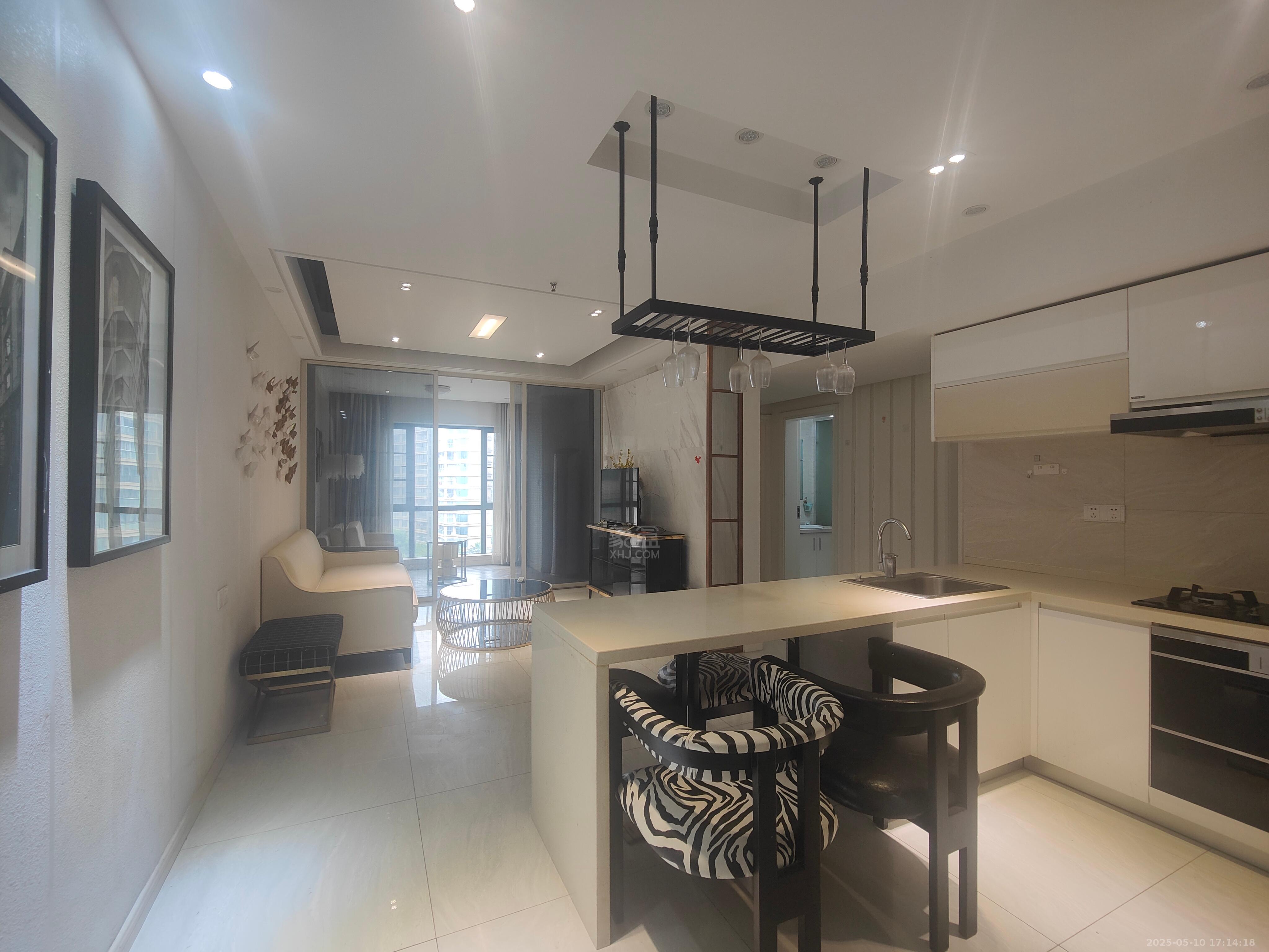 庐山春天 2室1厅1卫 2600.0元/月 庐山春天 2室1厅1卫 2600.0元/月室内图