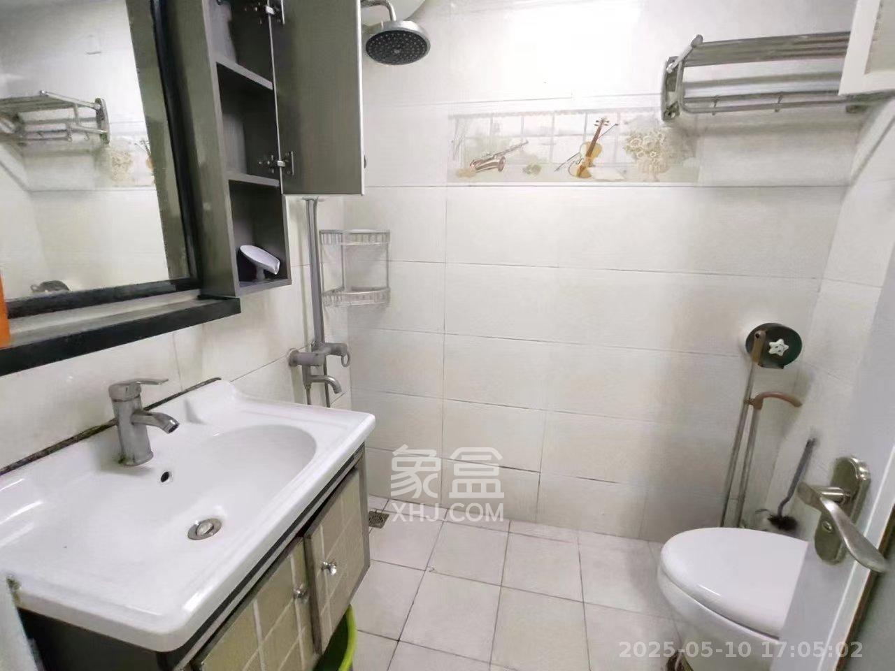 剑桥名门  1室1厅1卫    1400.0元/月 剑桥名门  1室1厅1卫    1400.0元/月室内图