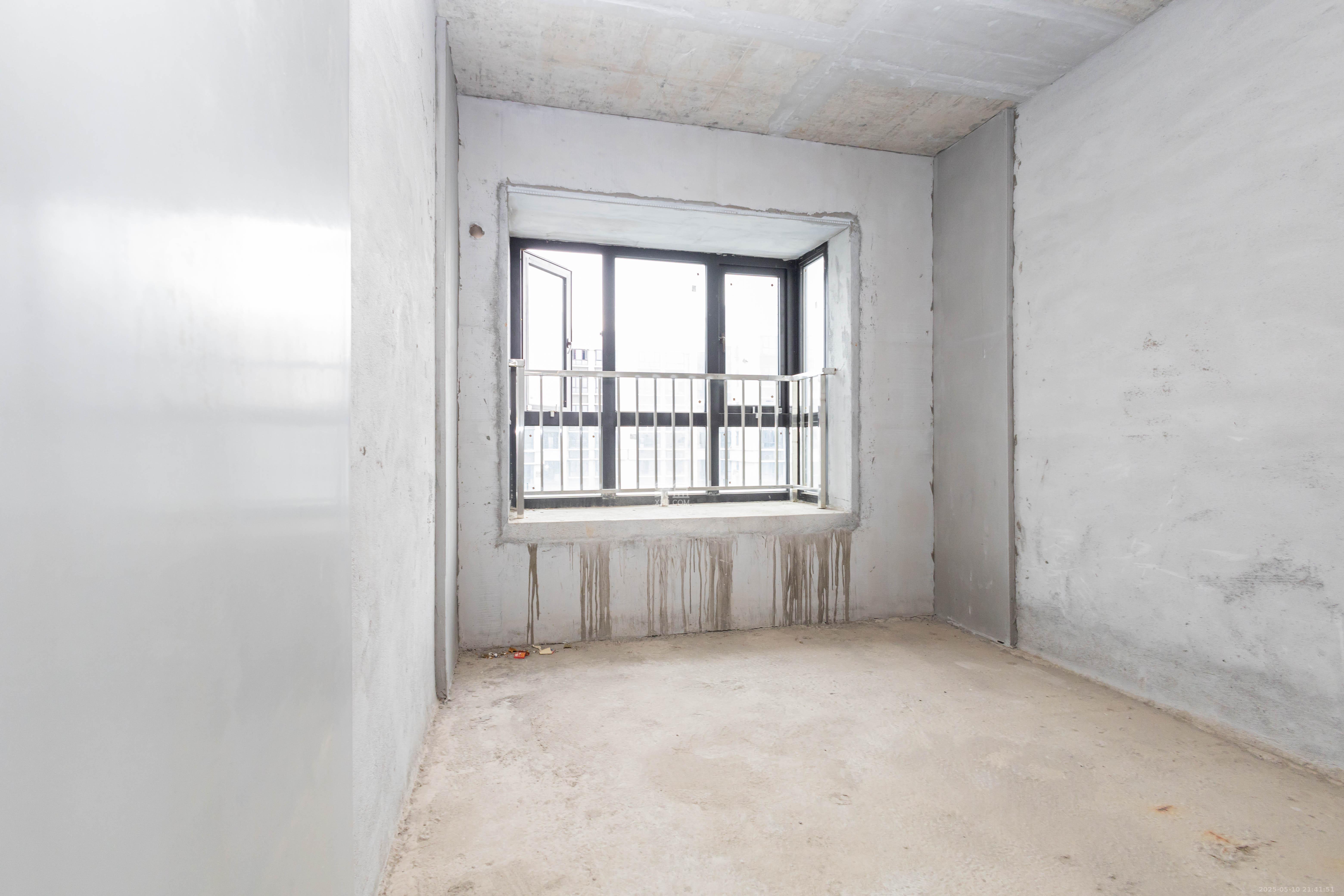 财汇新天地(财汇商务广场) 4室2厅2卫 76.0万 财汇新天地(财汇商务广场) 4室2厅2卫 76.0万卧室